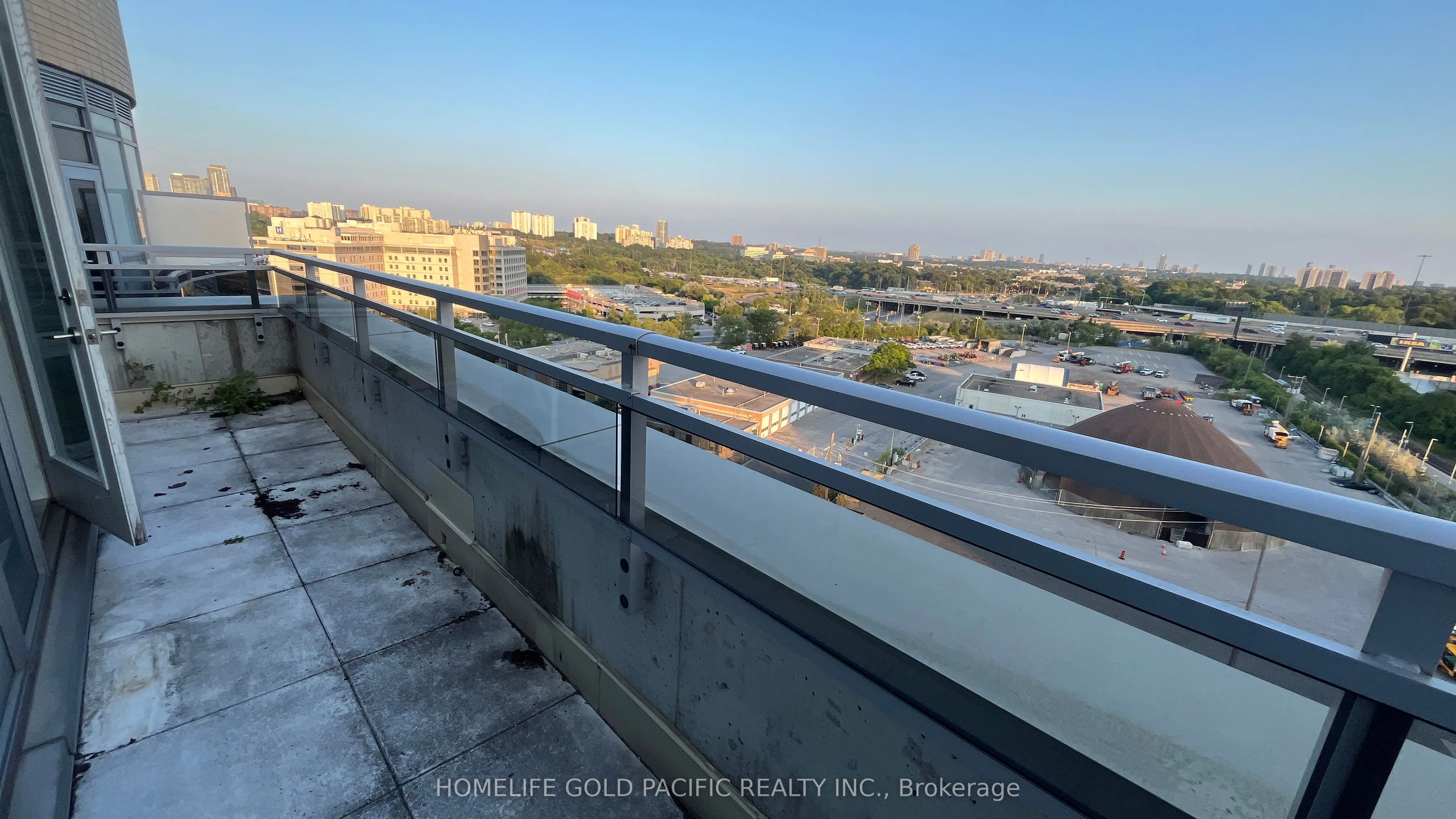 2756 OLD LESLIE Street, #1112