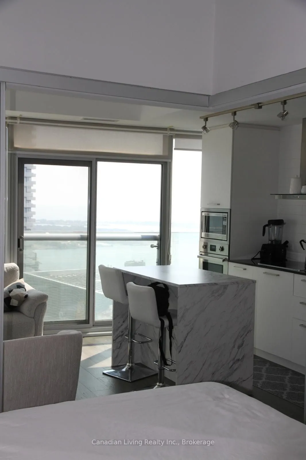 12 York Street, #5501
