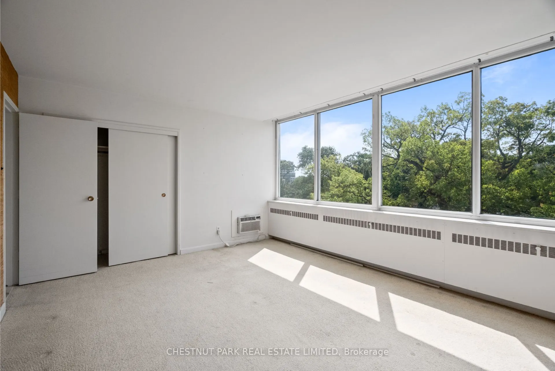 500 Avenue Road, #602