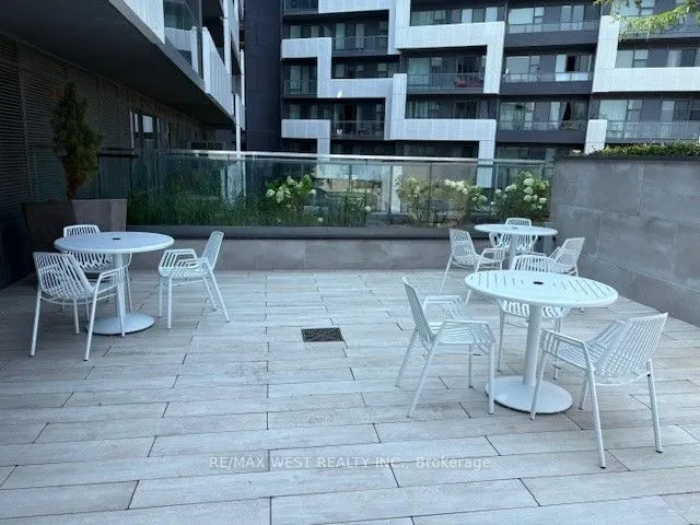 25 Adra Grando Way, #352