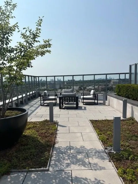 25 Adra Grando Way, #352