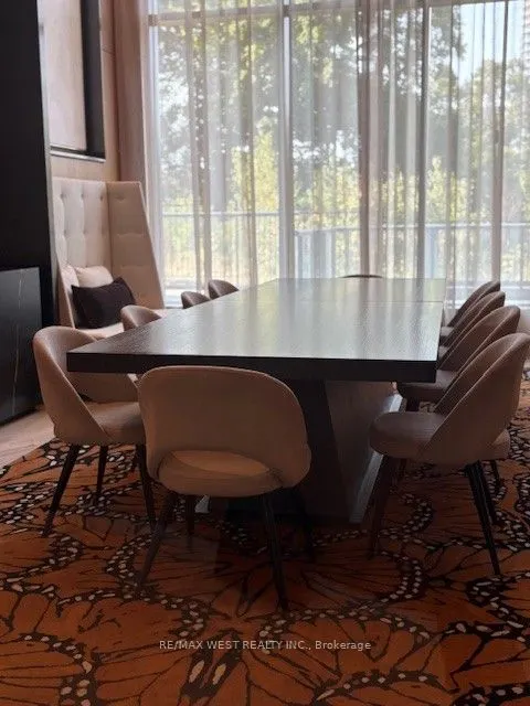25 Adra Grando Way, #352