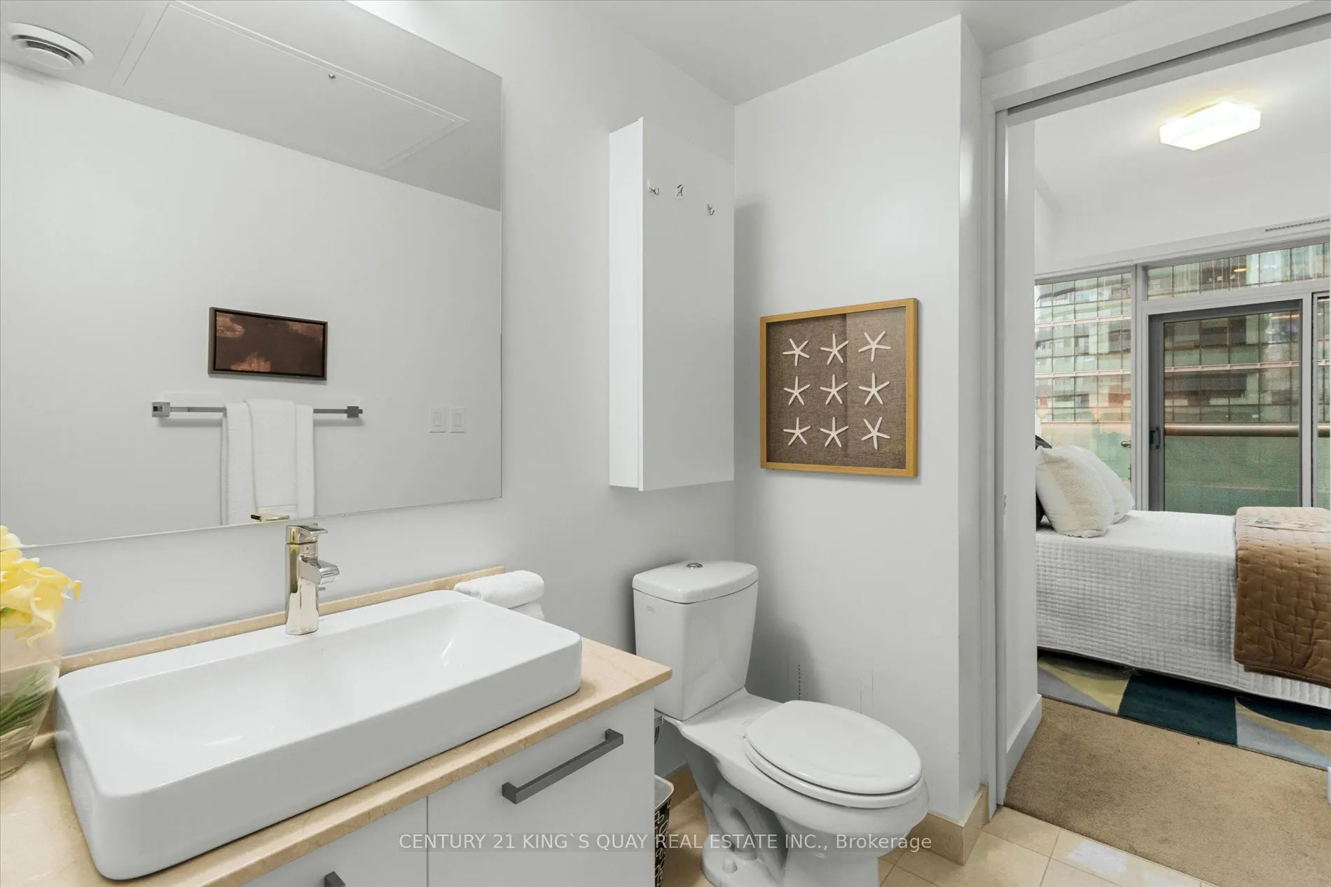 12 York Street, #2410