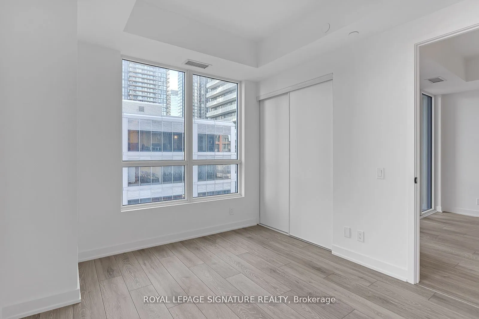 108 Peter Street #1003