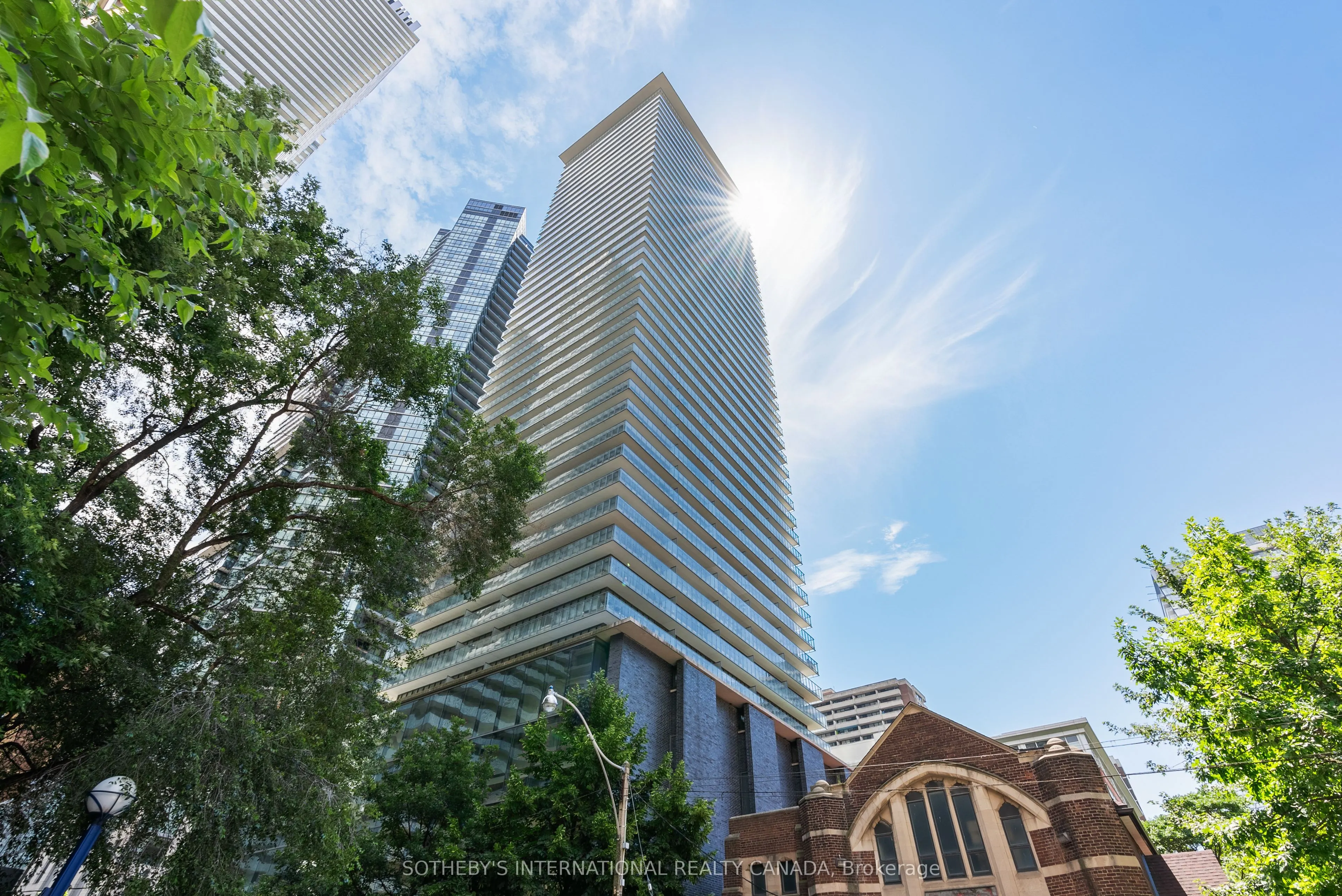 33 Charles Street E, #1605