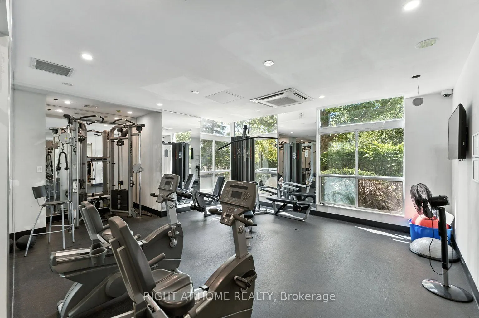 23 Lorraine Drive, #308