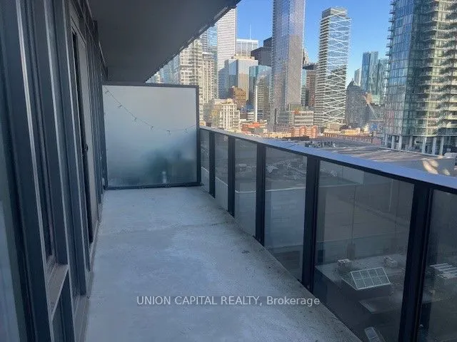 330 Richmond Street W, #1602