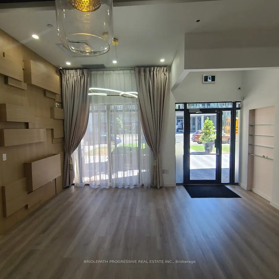 650 Sheppard Avenue E, #6