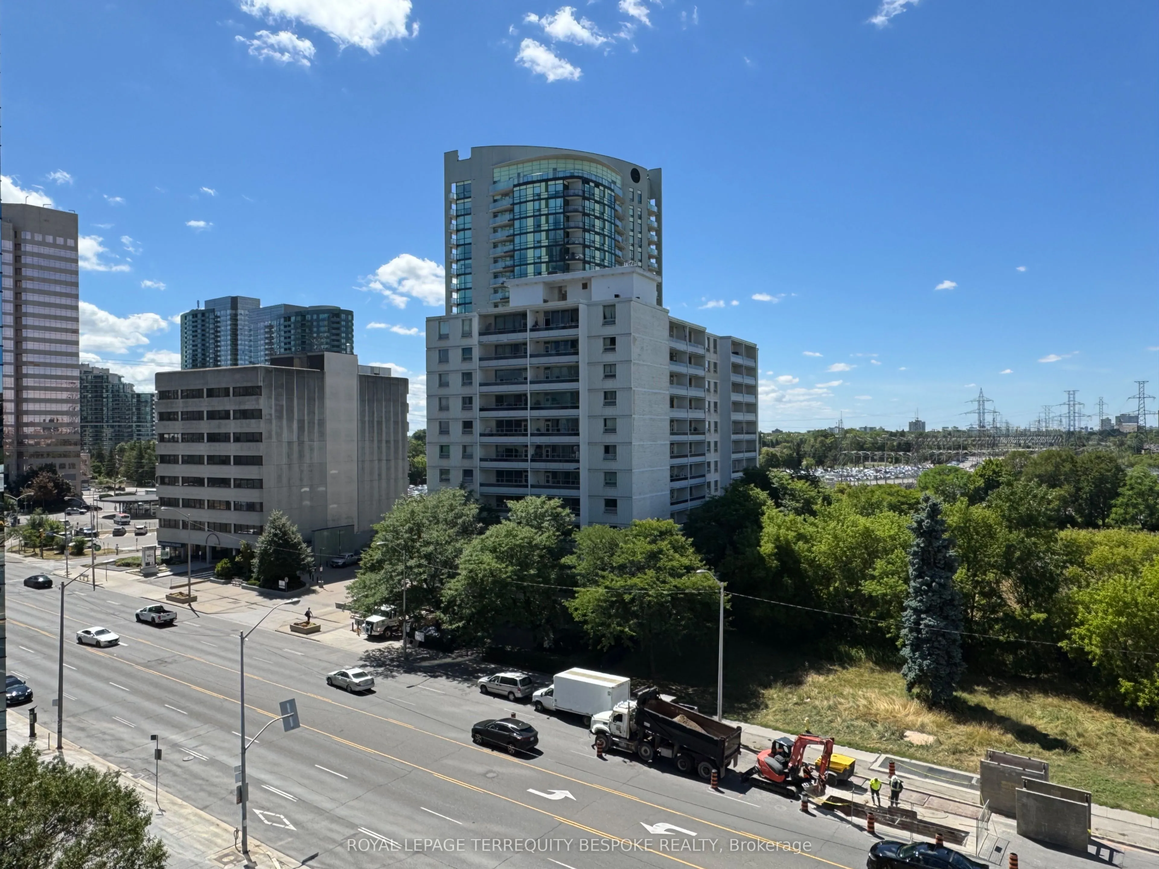 5791 Yonge Street, #801