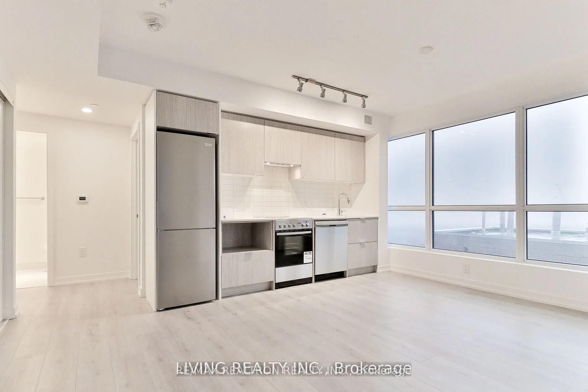 395 Bloor Street E, #1611