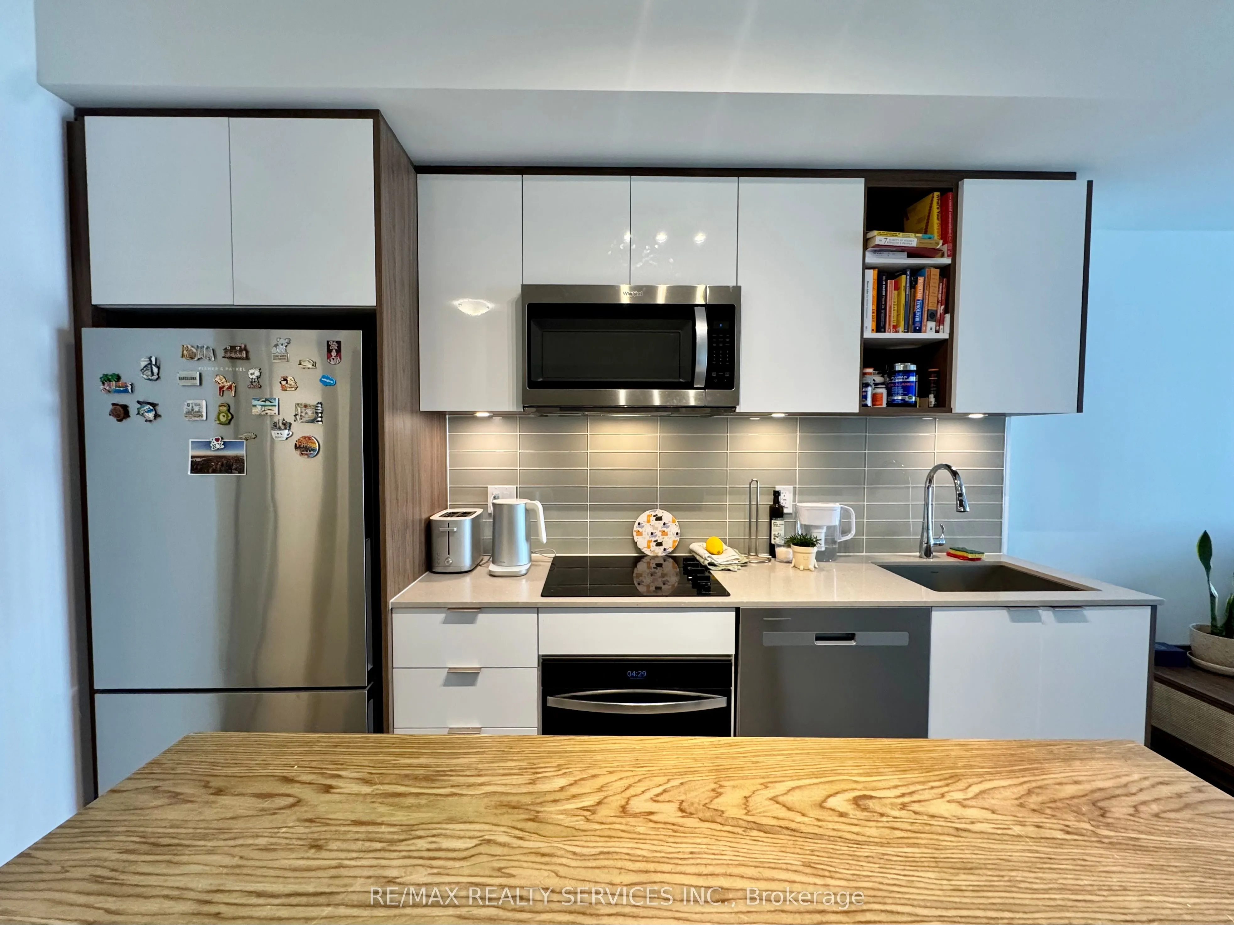 543 Richmond Street W, #509