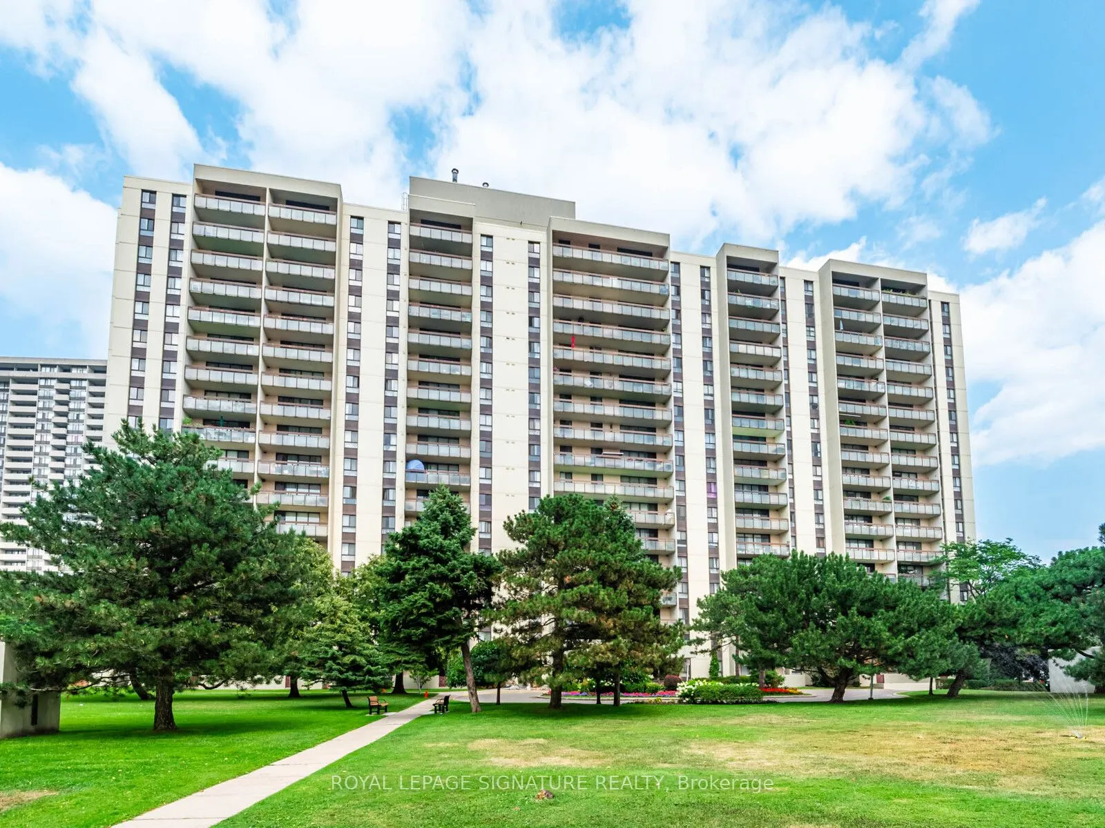 350 Seneca Hill Drive, #1709