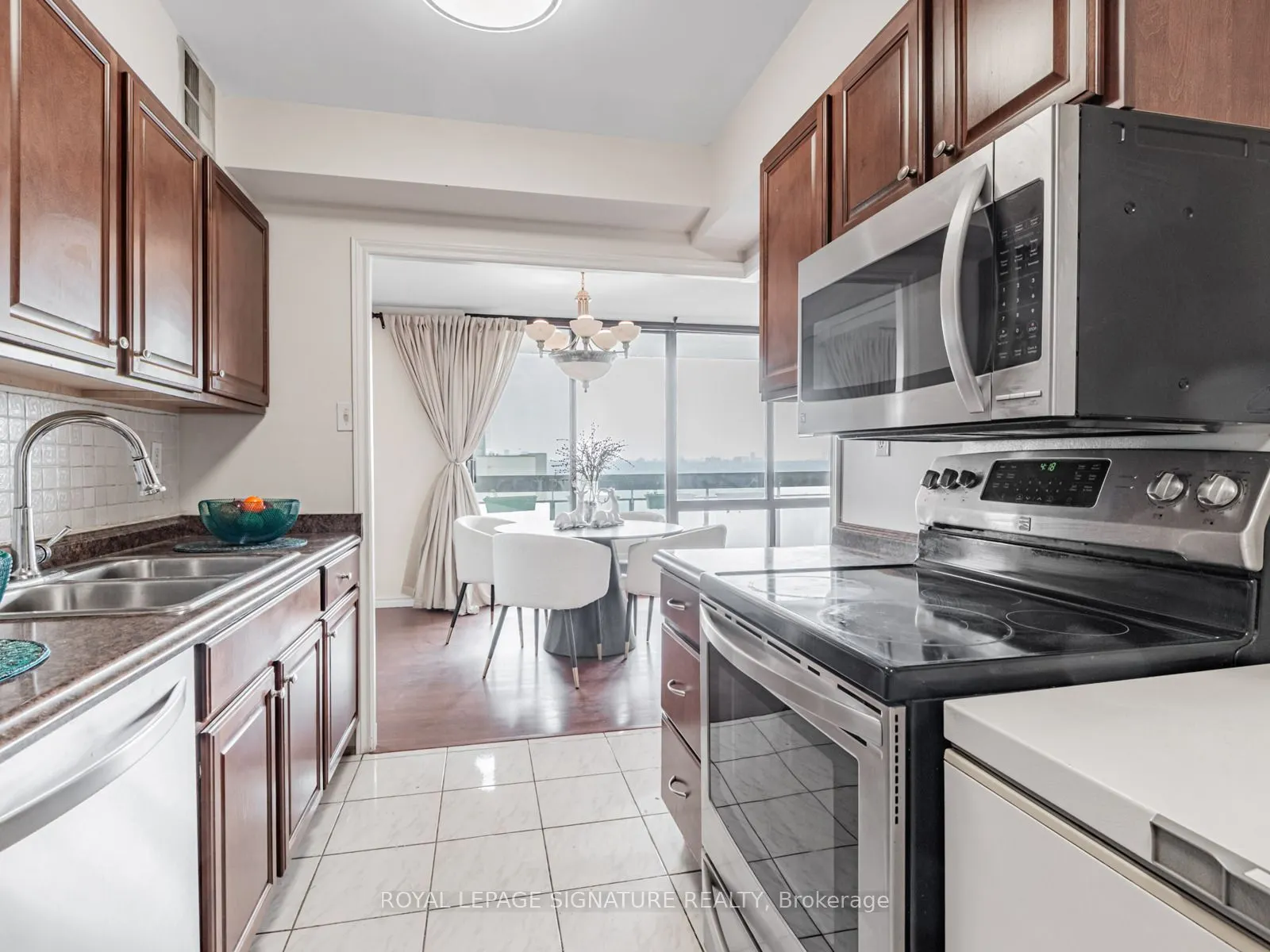 350 Seneca Hill Drive, #1709