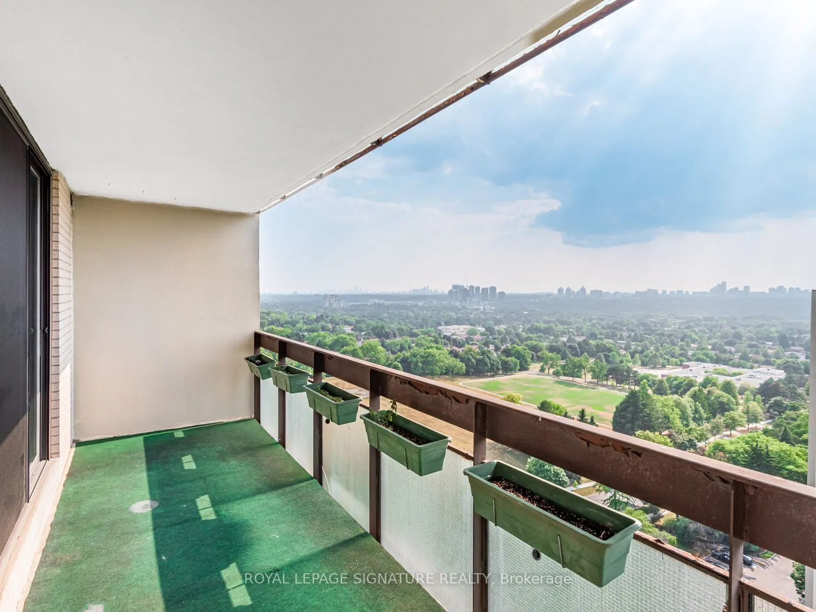 350 Seneca Hill Drive, #1709