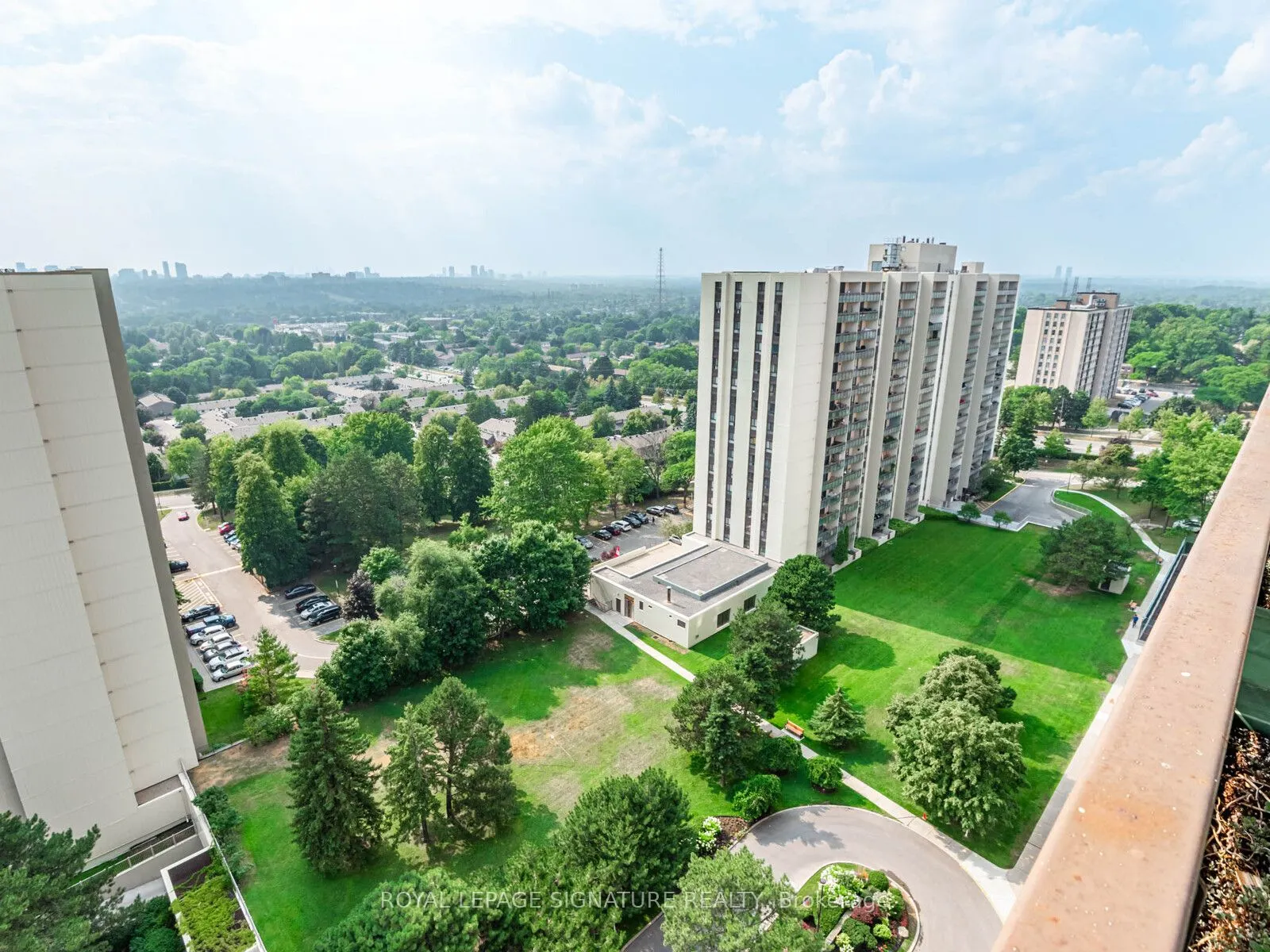 350 Seneca Hill Drive, #1709