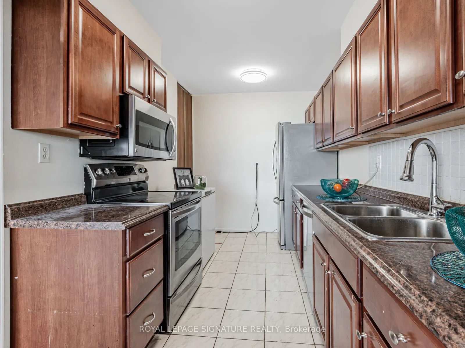 350 Seneca Hill Drive, #1709