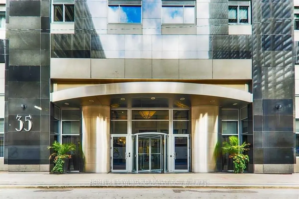 35 Balmuto Street, #1209