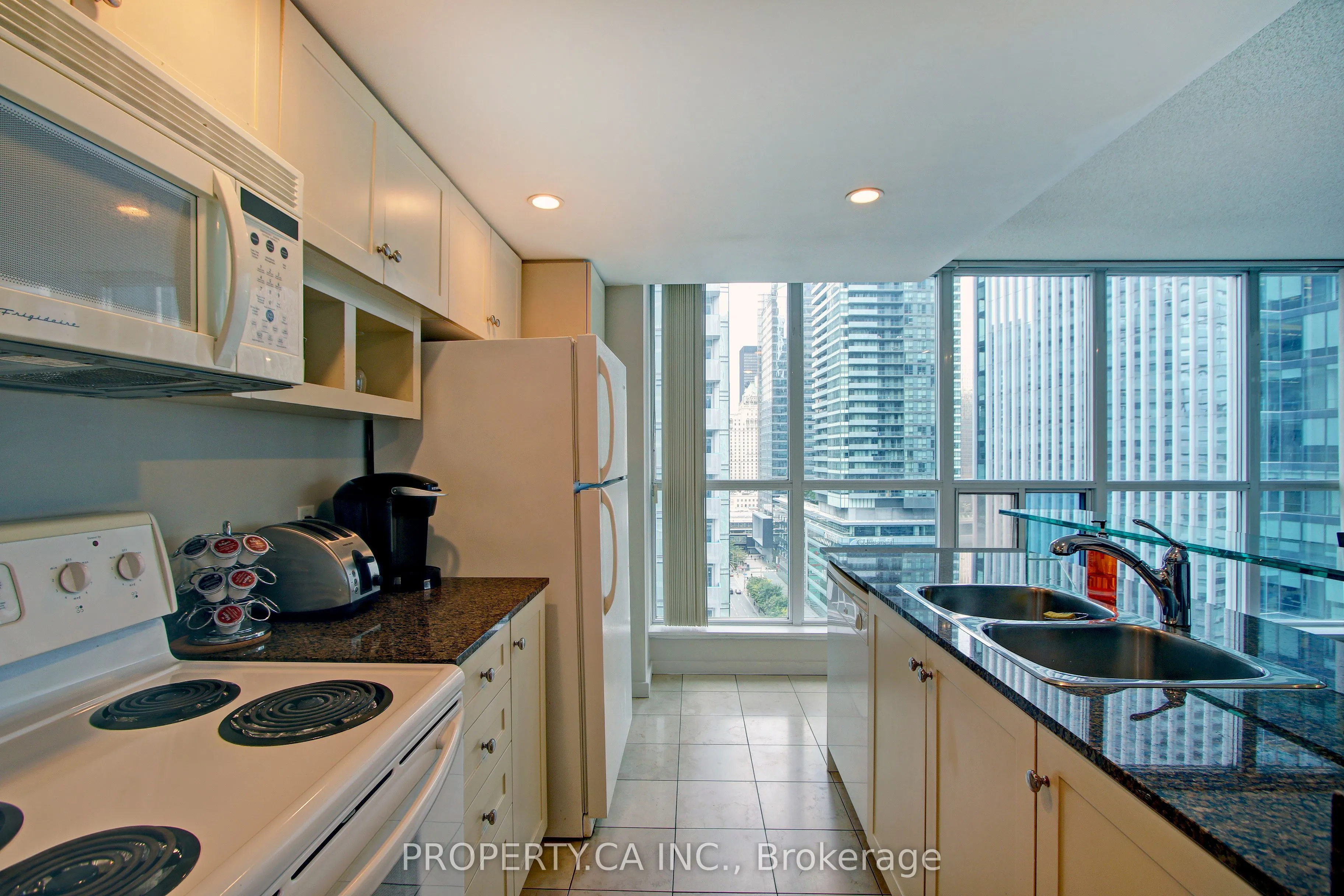 8 York Street, #1902