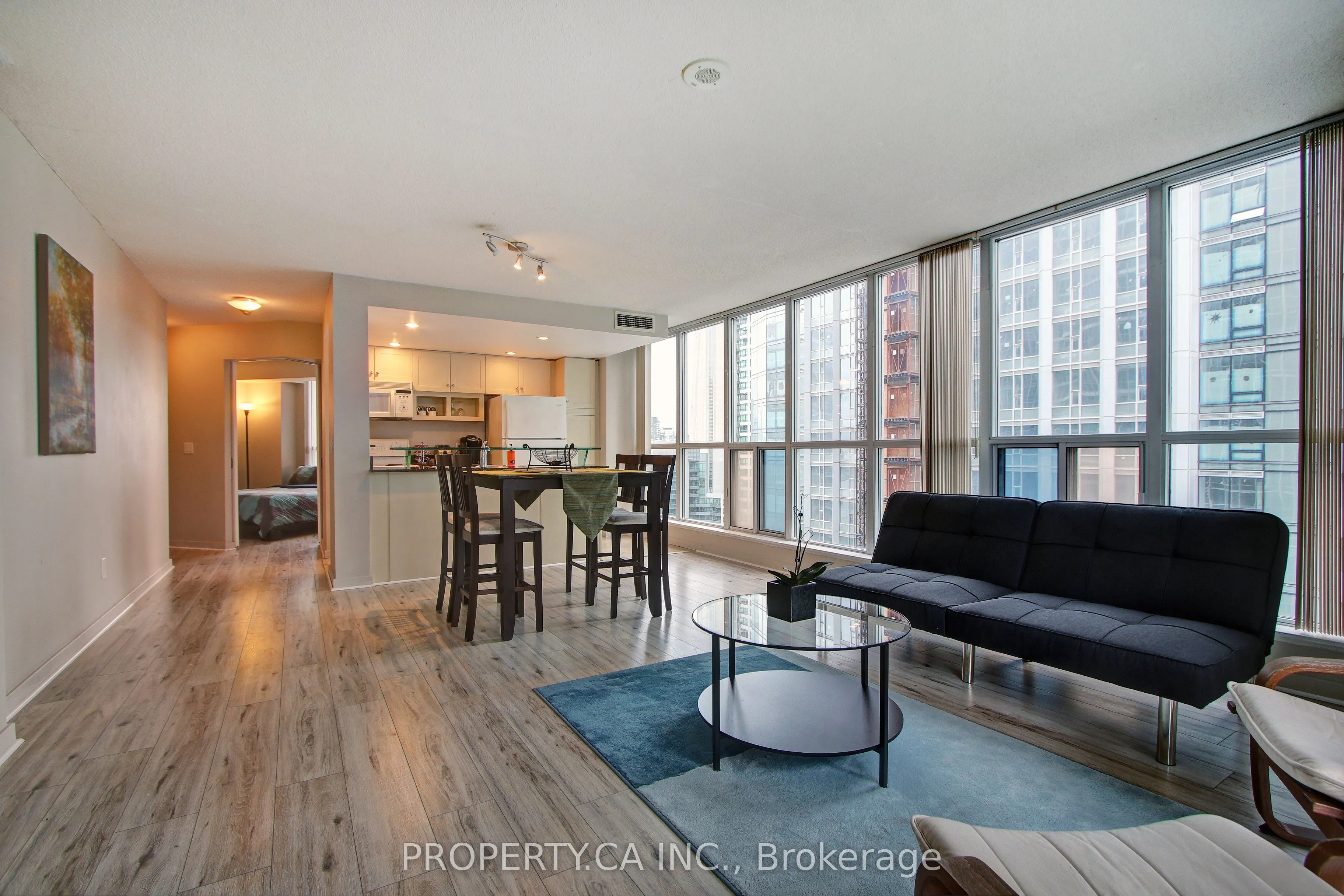 8 York Street, #1902