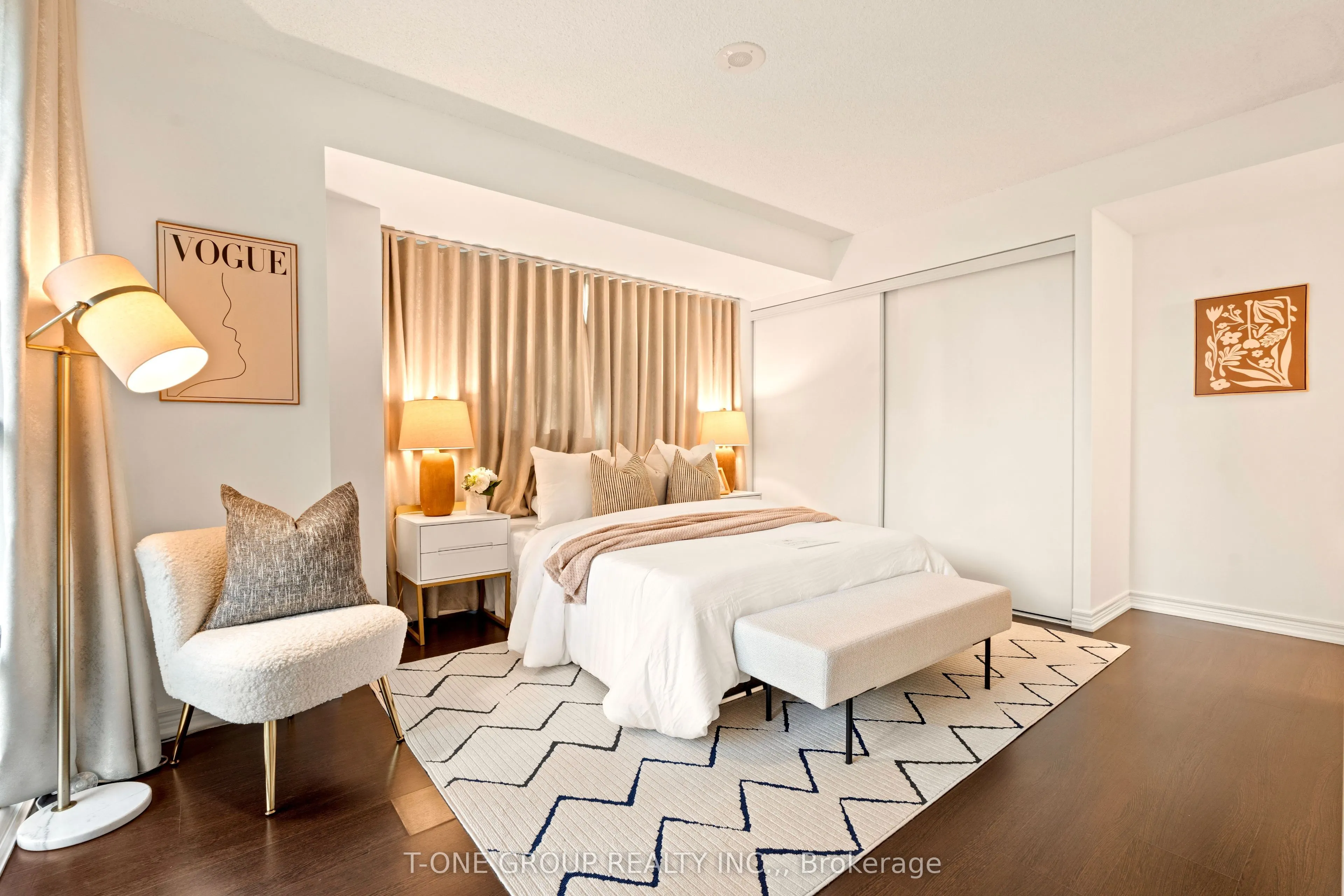 761 Bay Street, #605