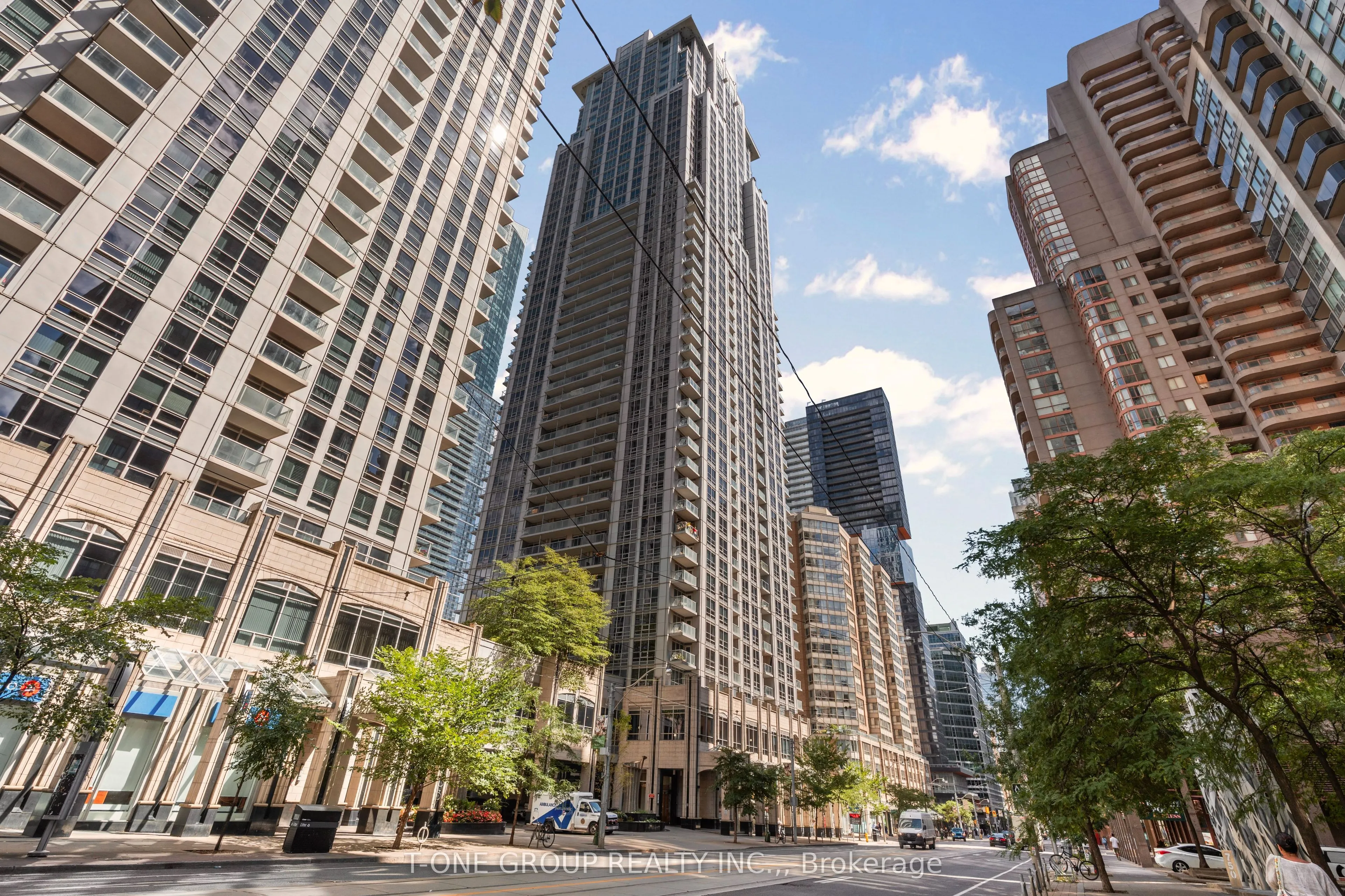 761 Bay Street, #605