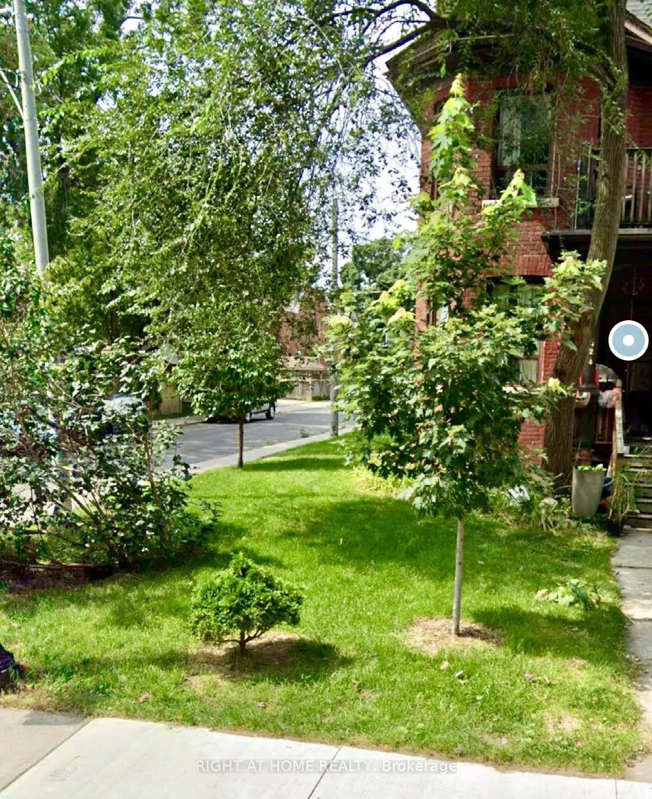 526 Palmerston Boulevard