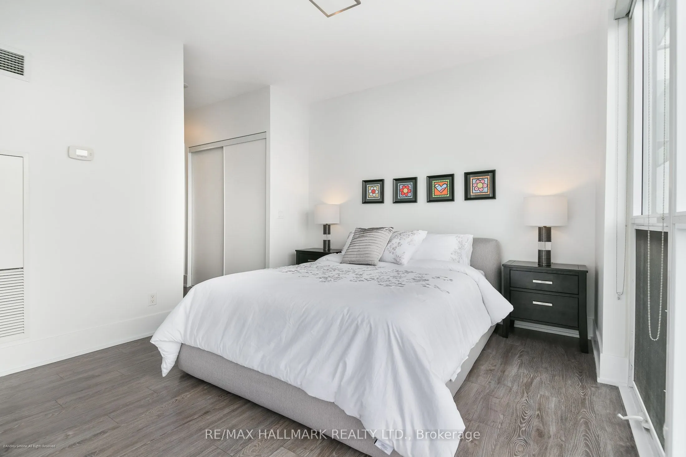 300 Front Street W, #2712