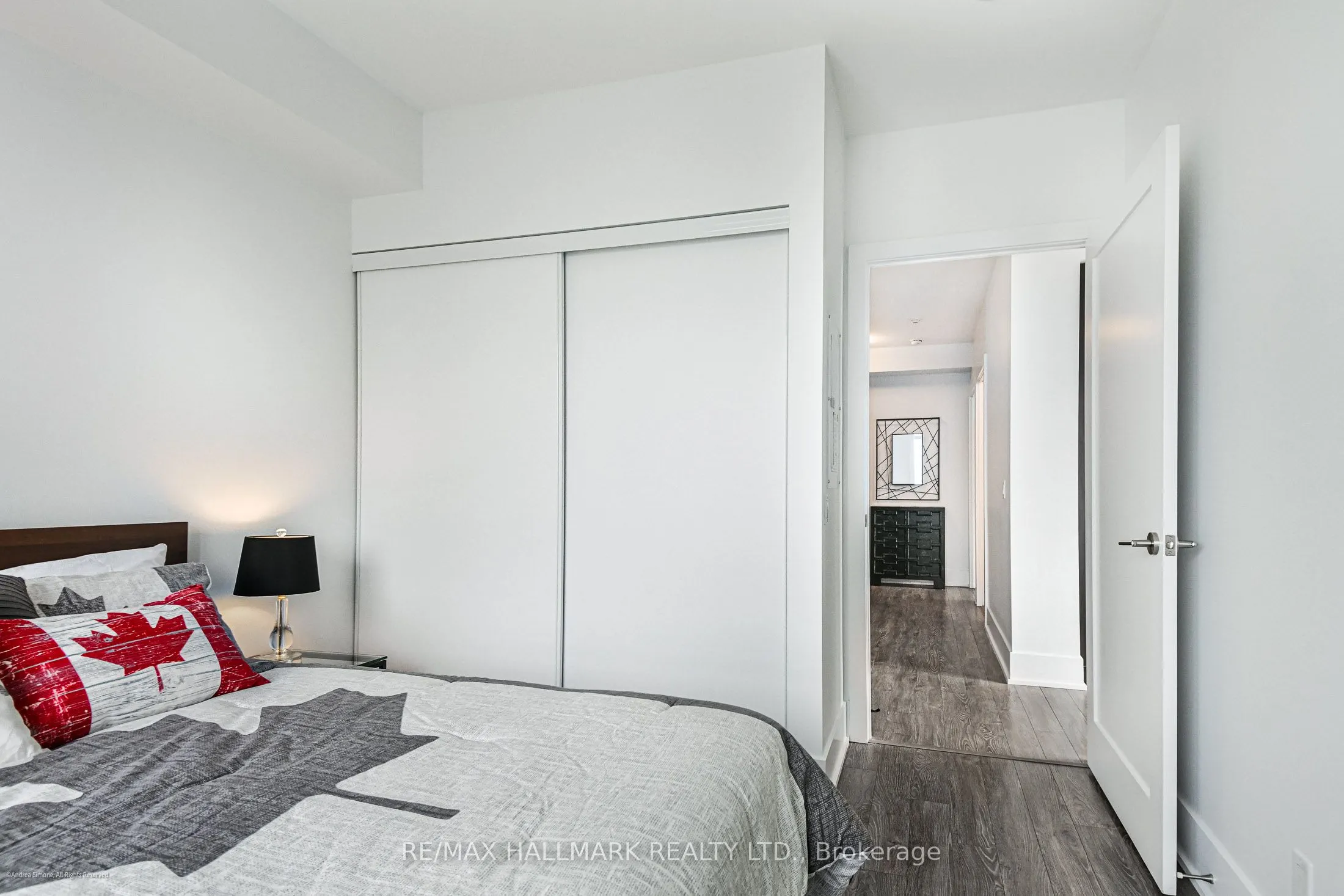 300 Front Street W, #2712