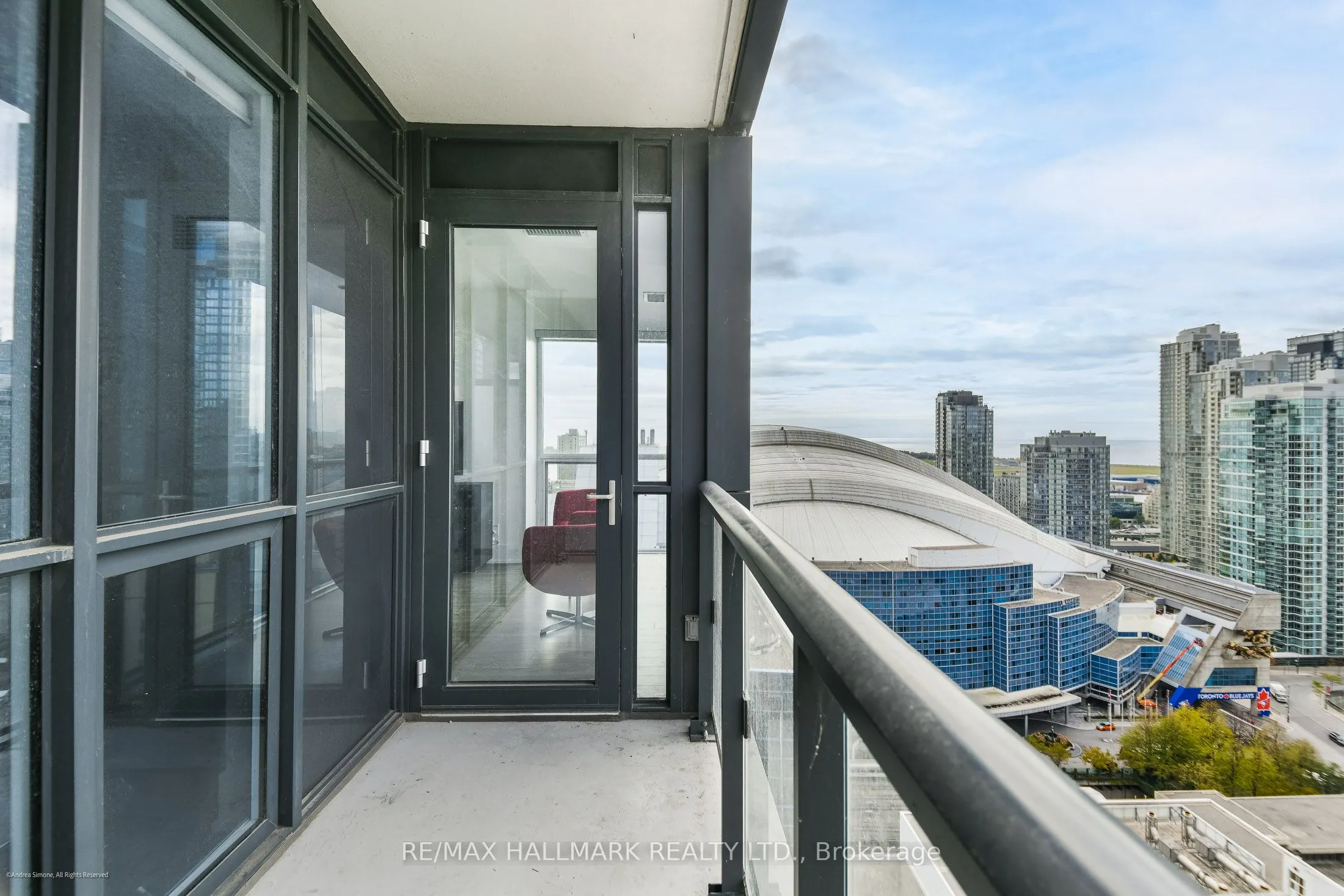 300 Front Street W, #2712