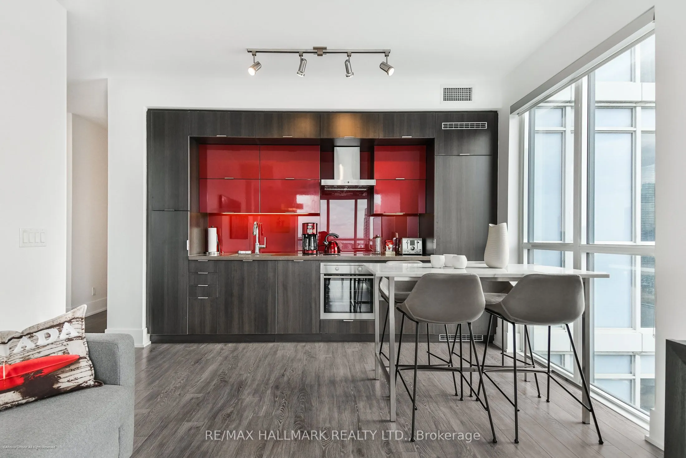 300 Front Street W, #2712