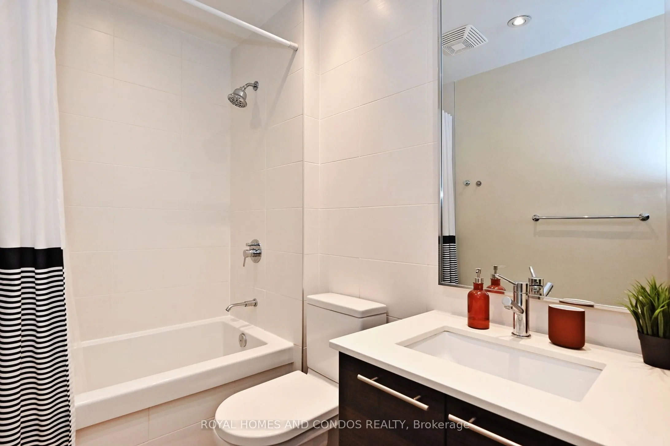 3 Market Street, #212