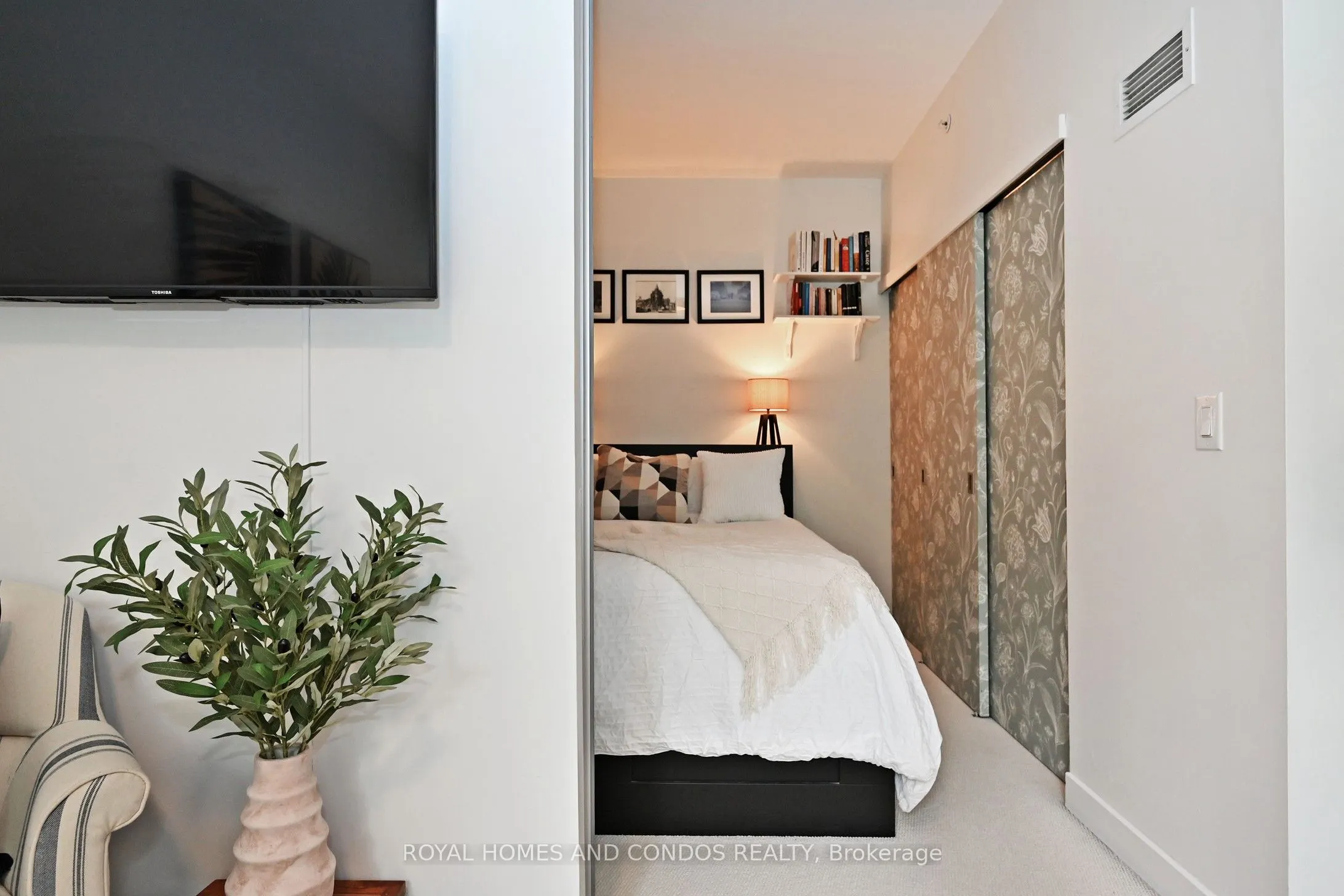 3 Market Street, #212