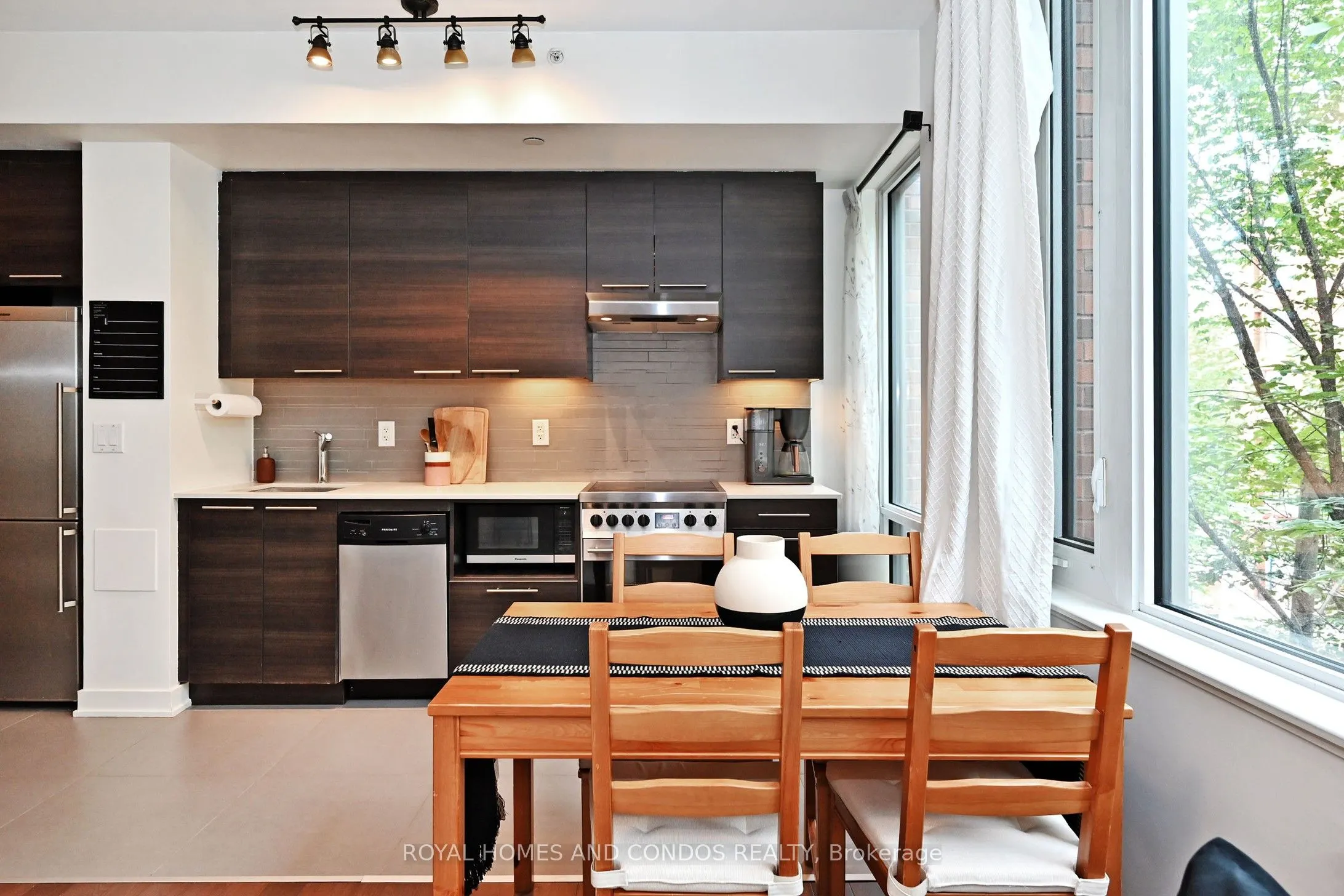 3 Market Street, #212