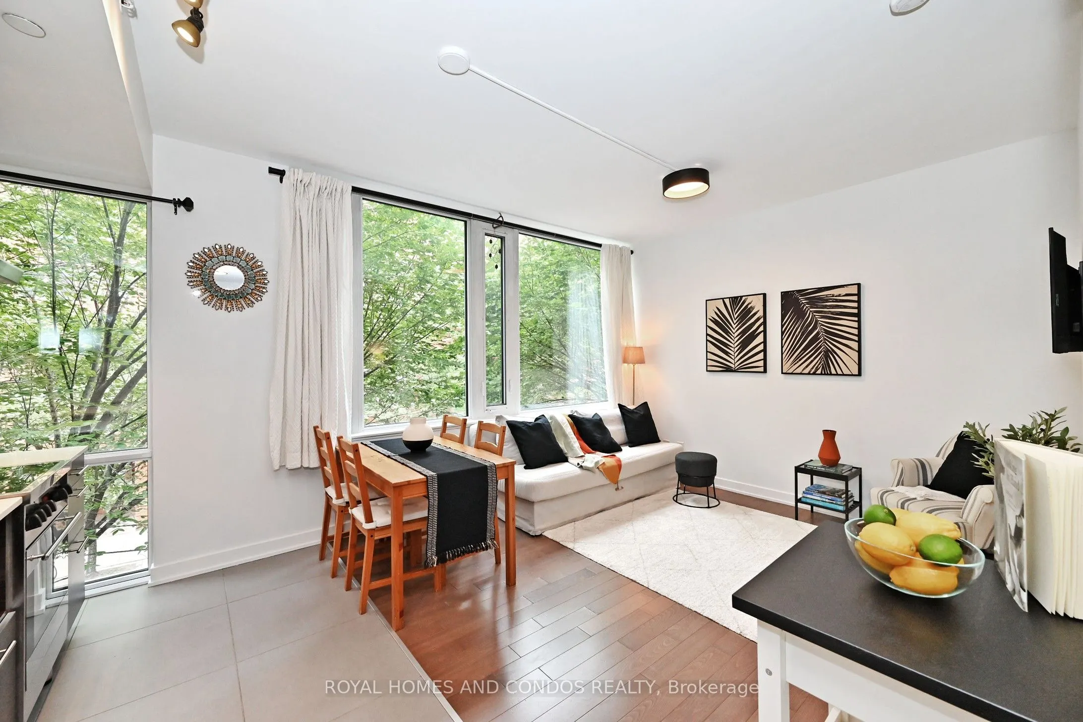 3 Market Street, #212