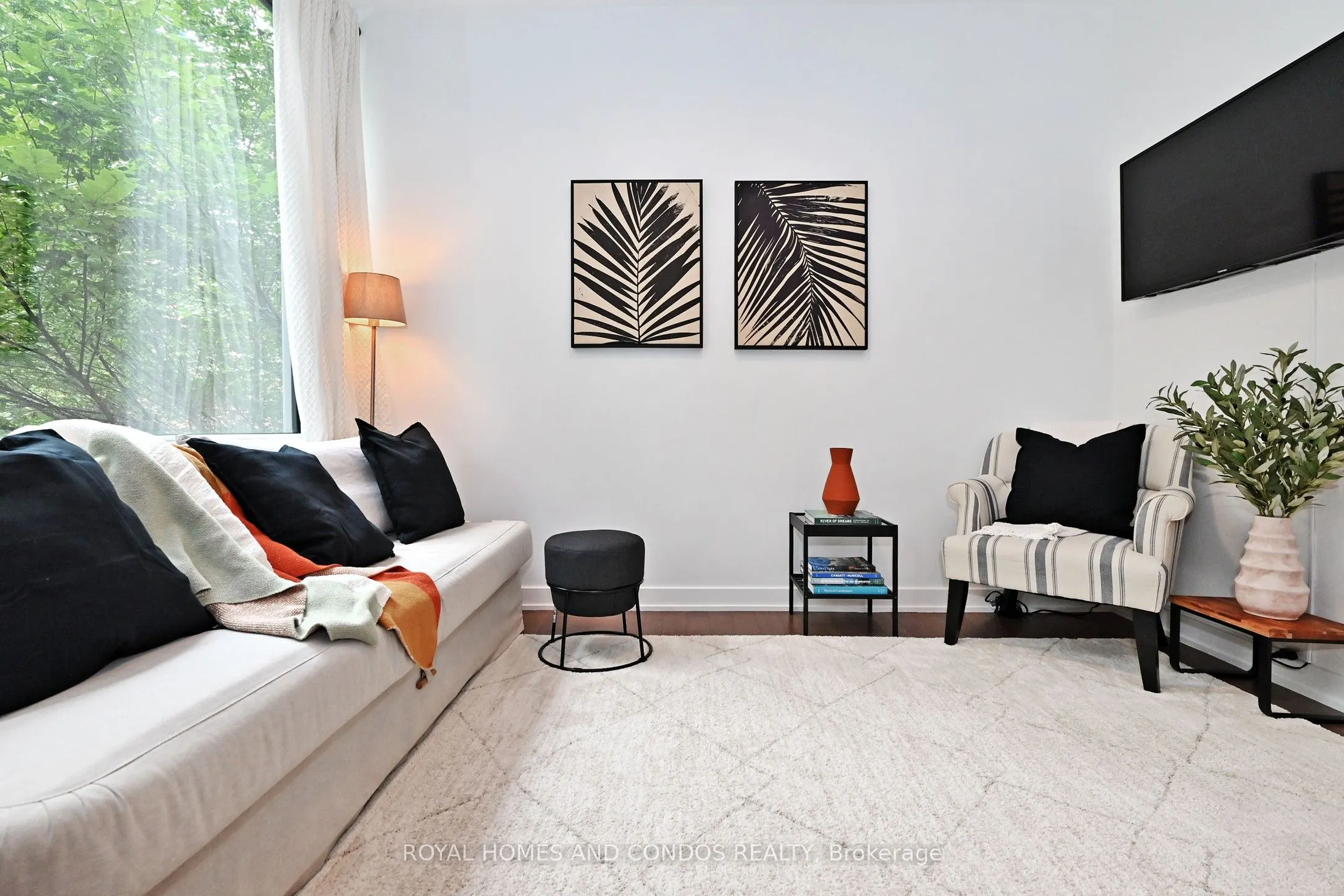 3 Market Street, #212