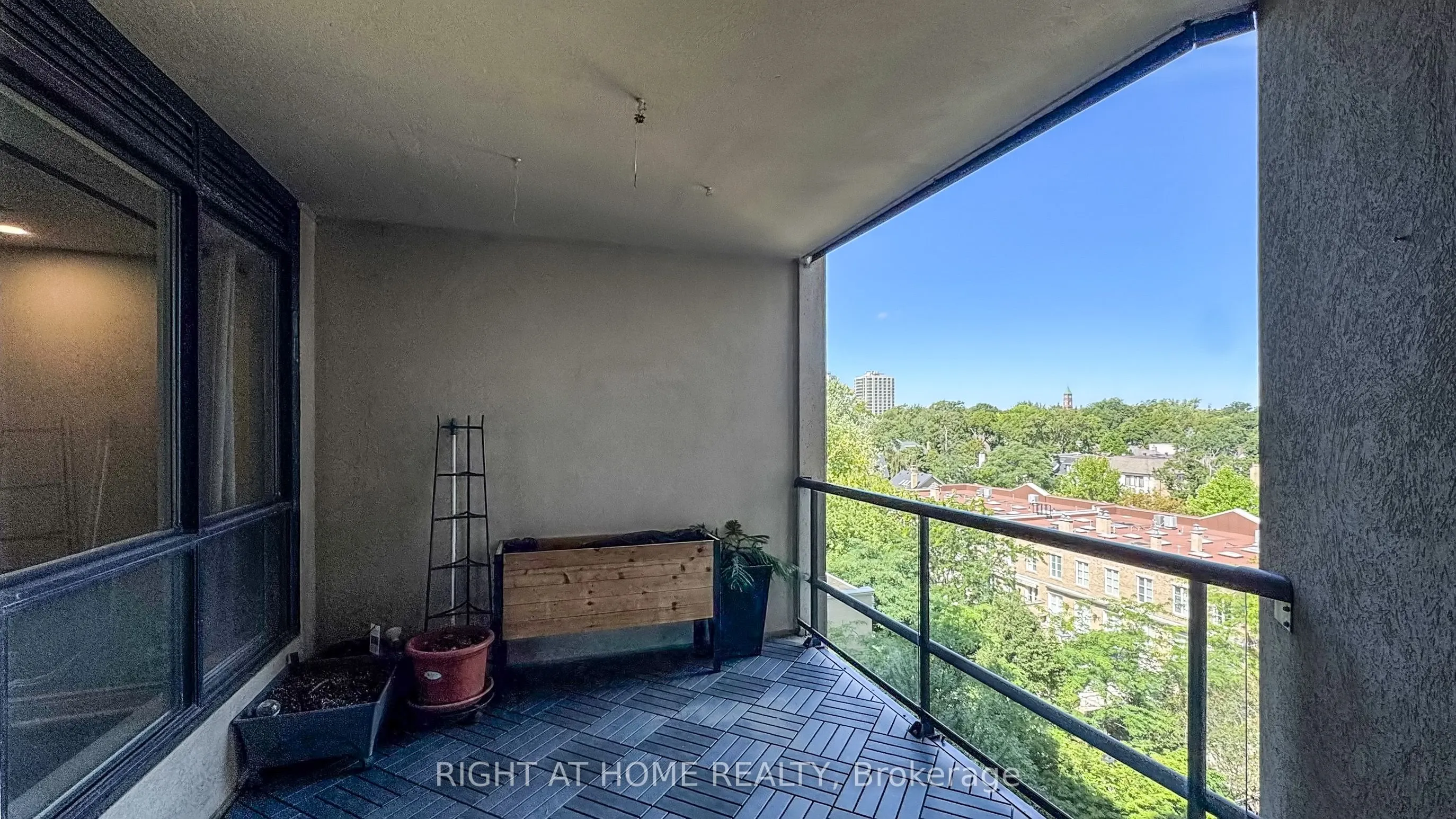 10 Delisle Avenue, #709