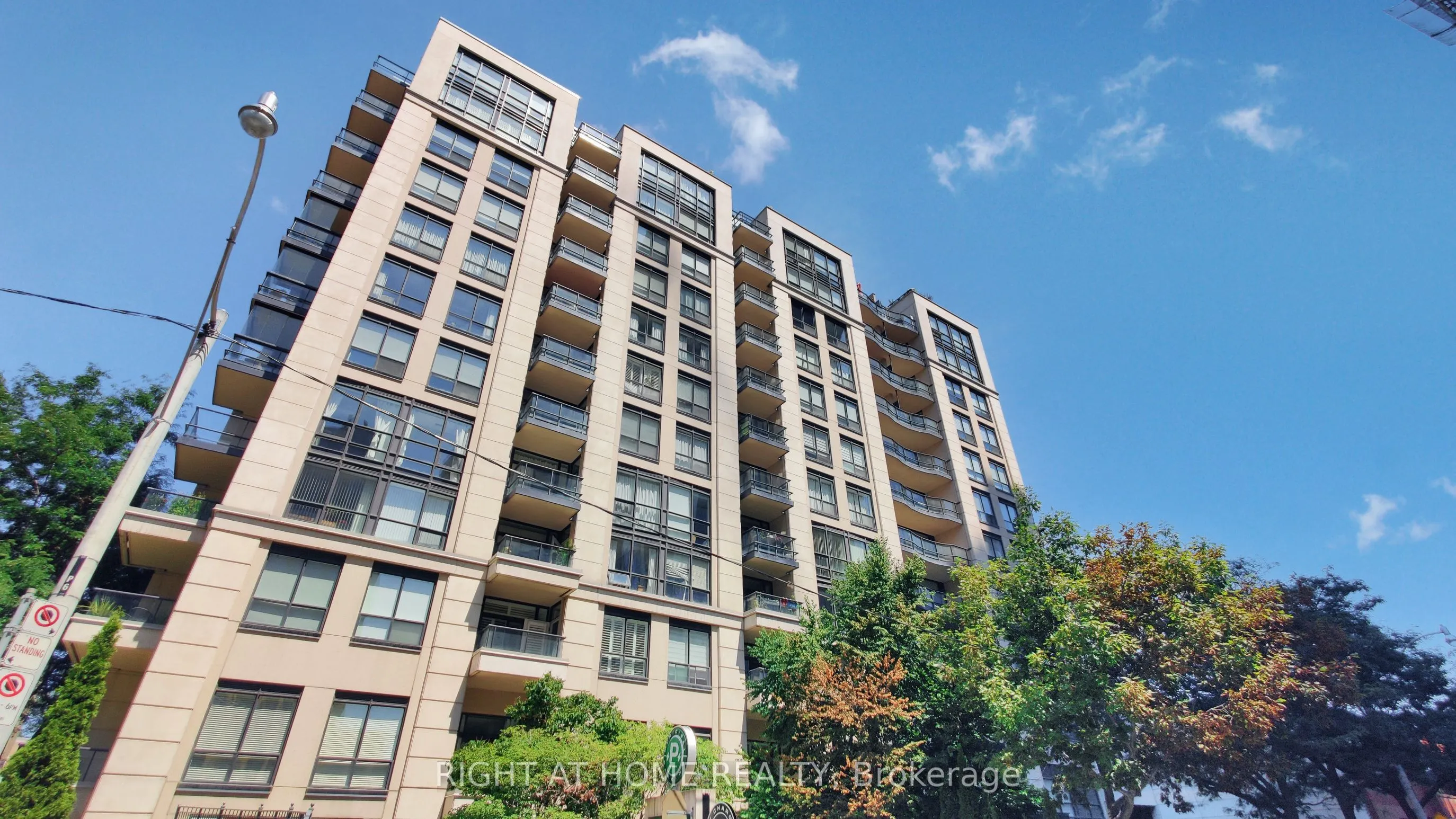 10 Delisle Avenue, #709