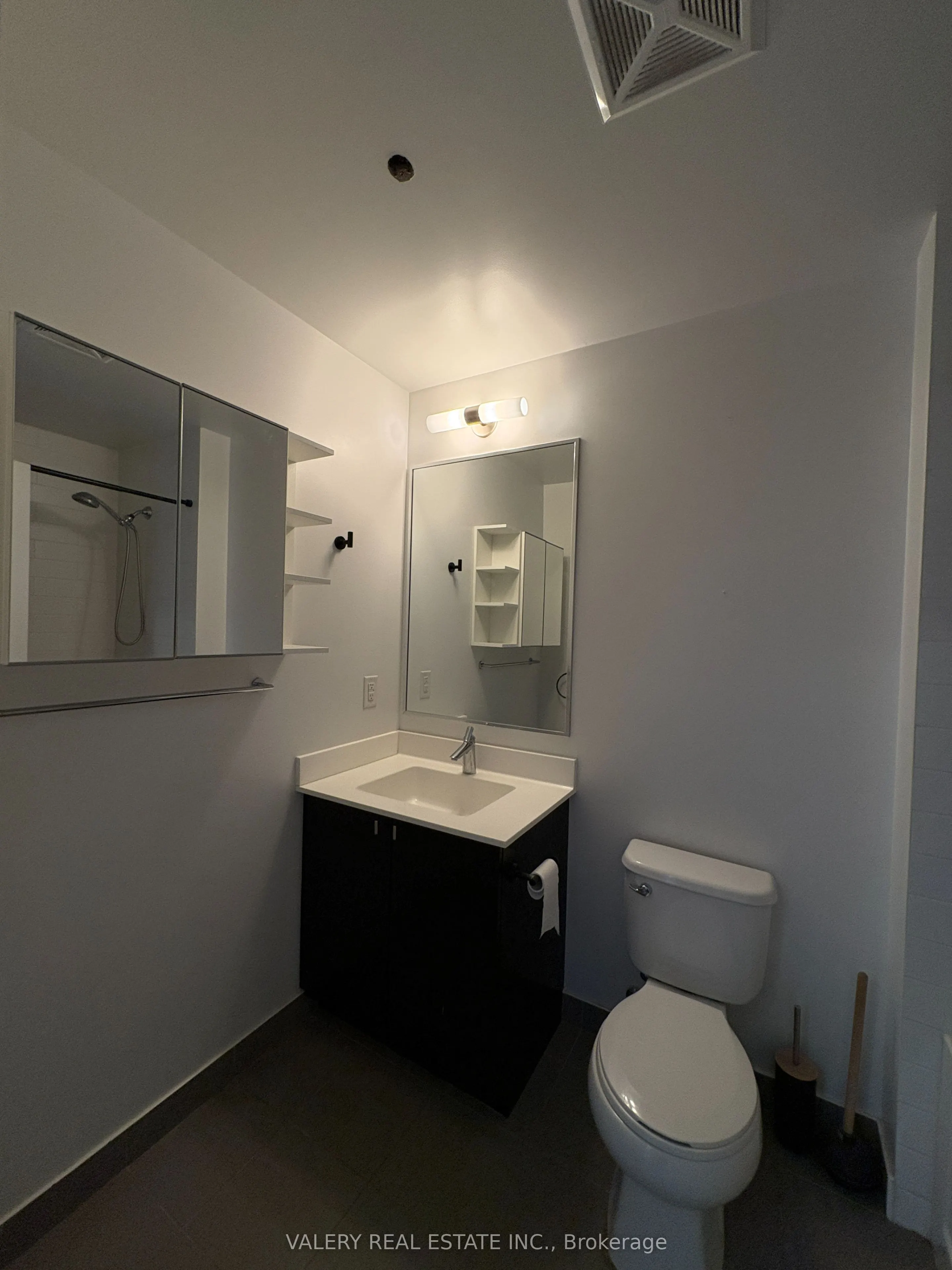 18 Rean Drive, #608