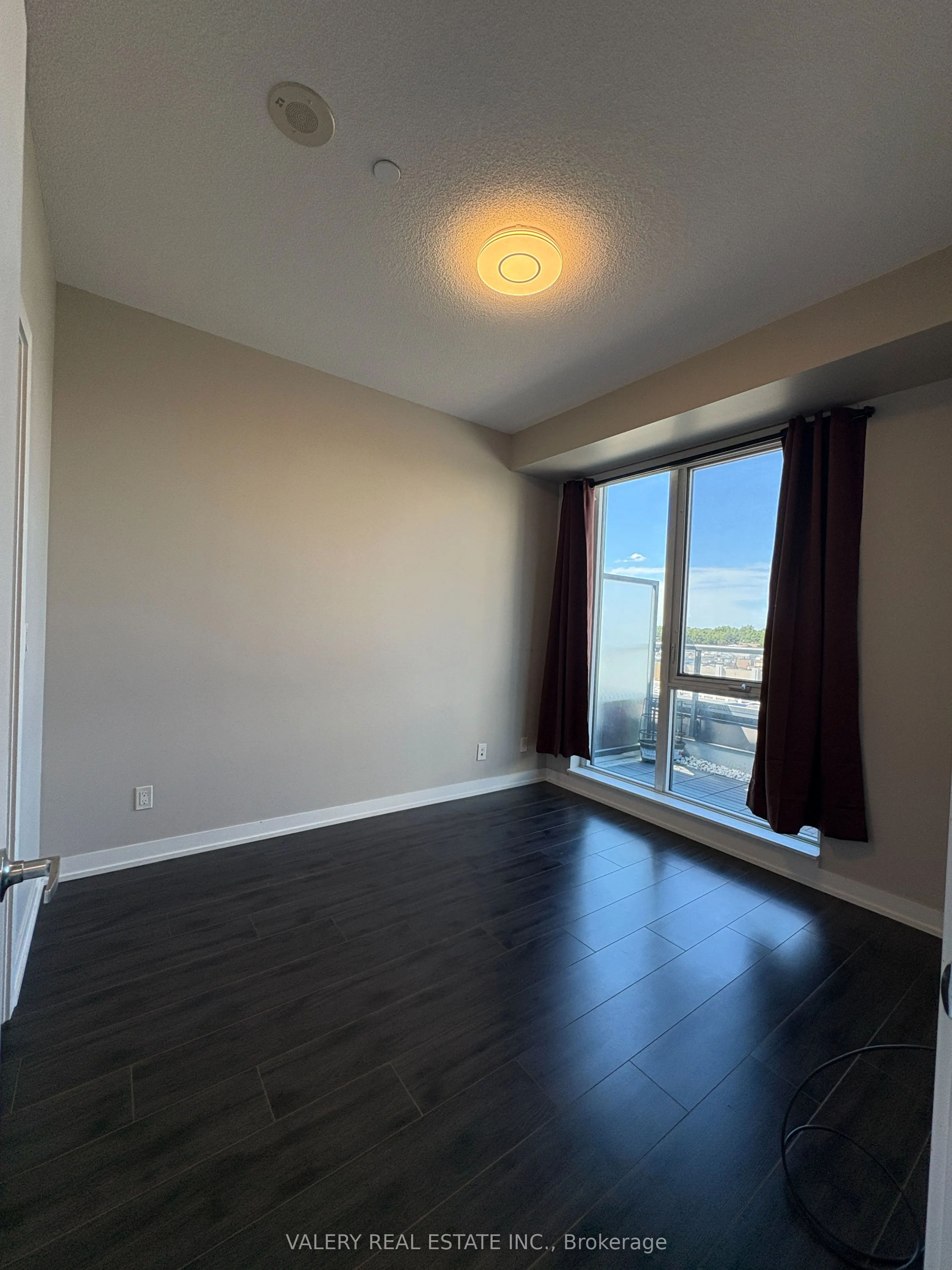18 Rean Drive, #608