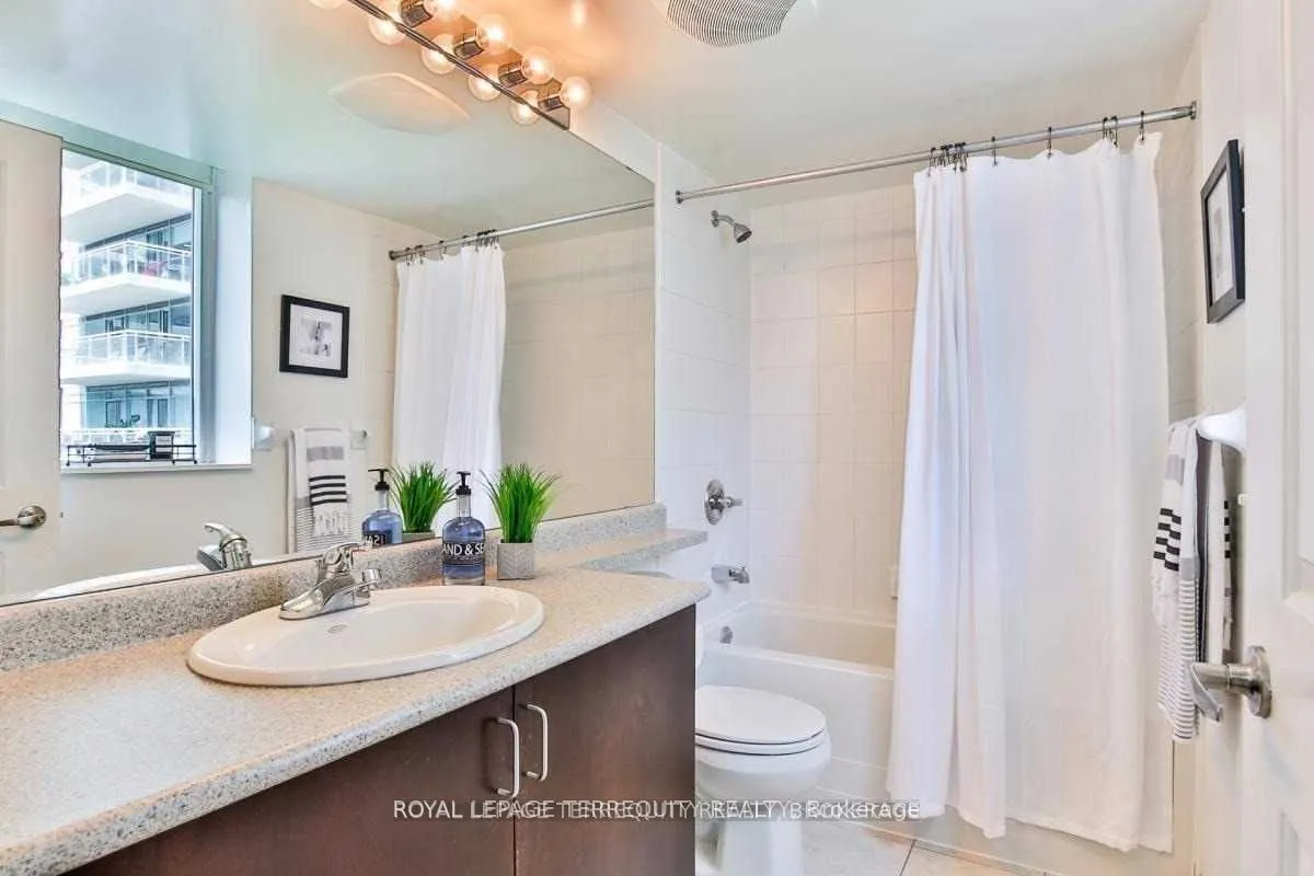 50 Lynn Williams Street, #508