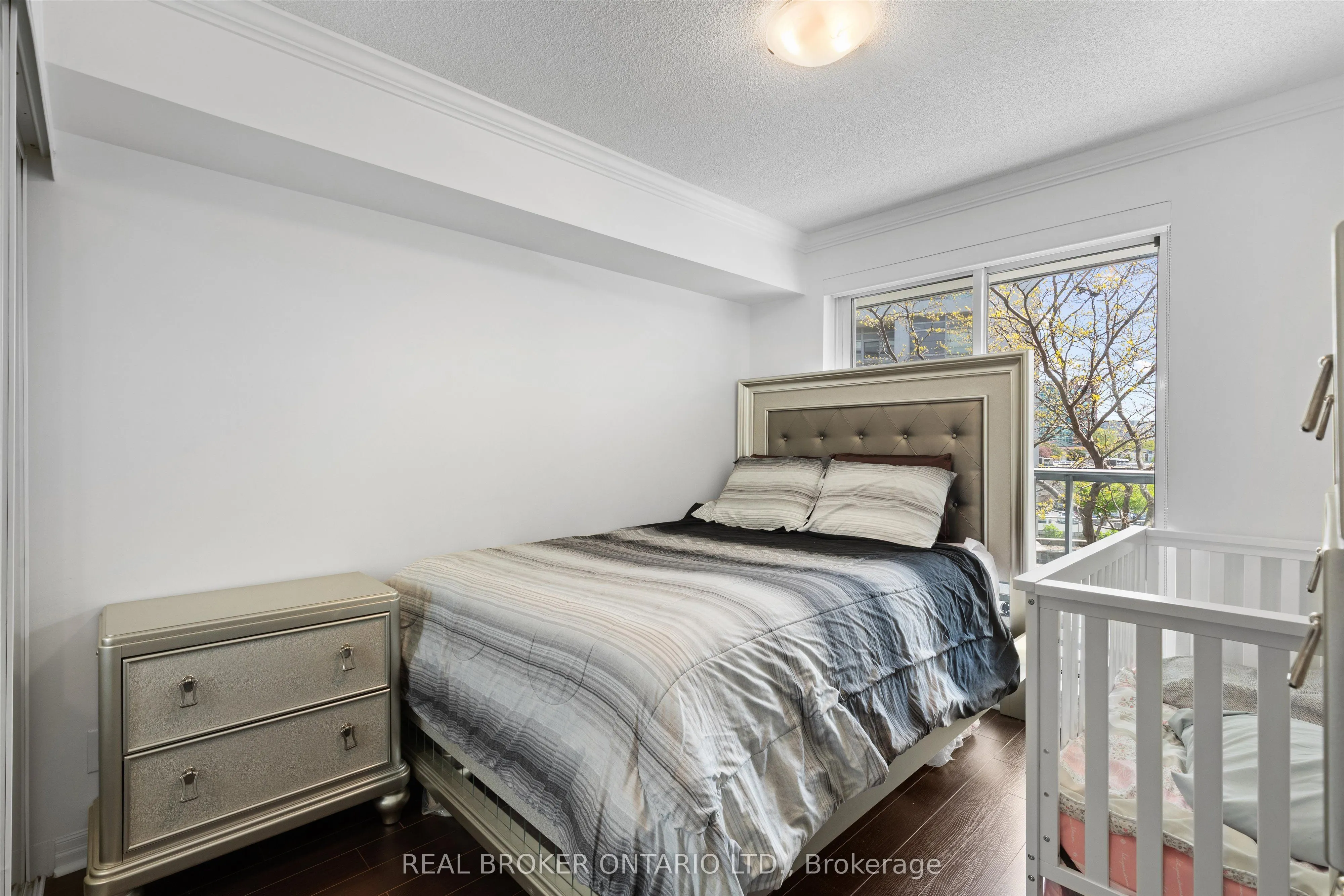2035 Sheppard Avenue E, #216