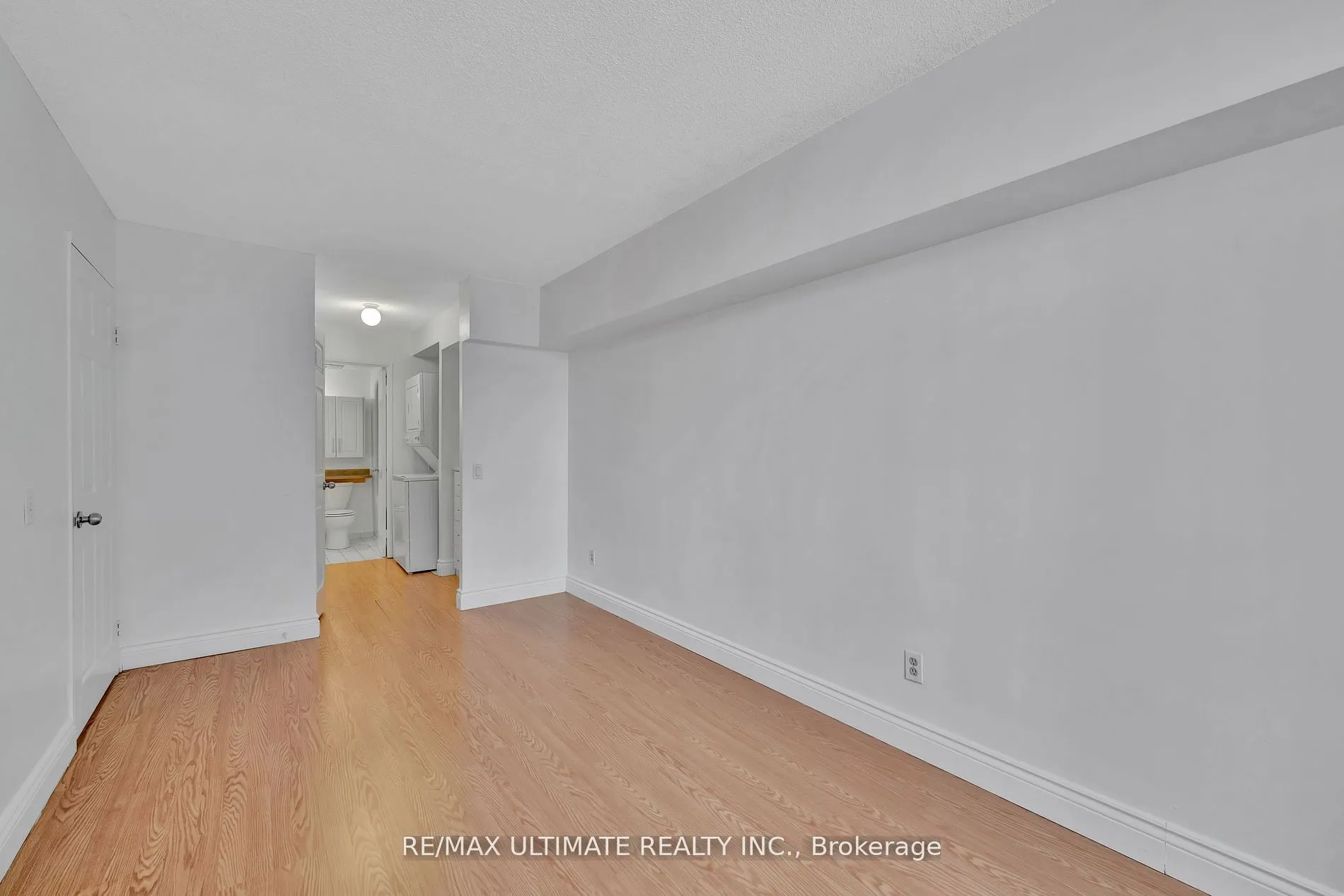 7 Bishop Avenue, #212
