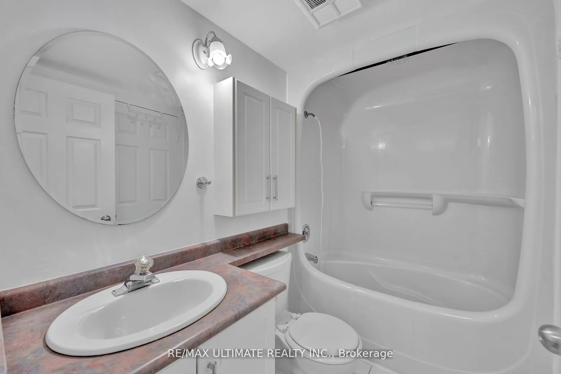 7 Bishop Avenue, #212
