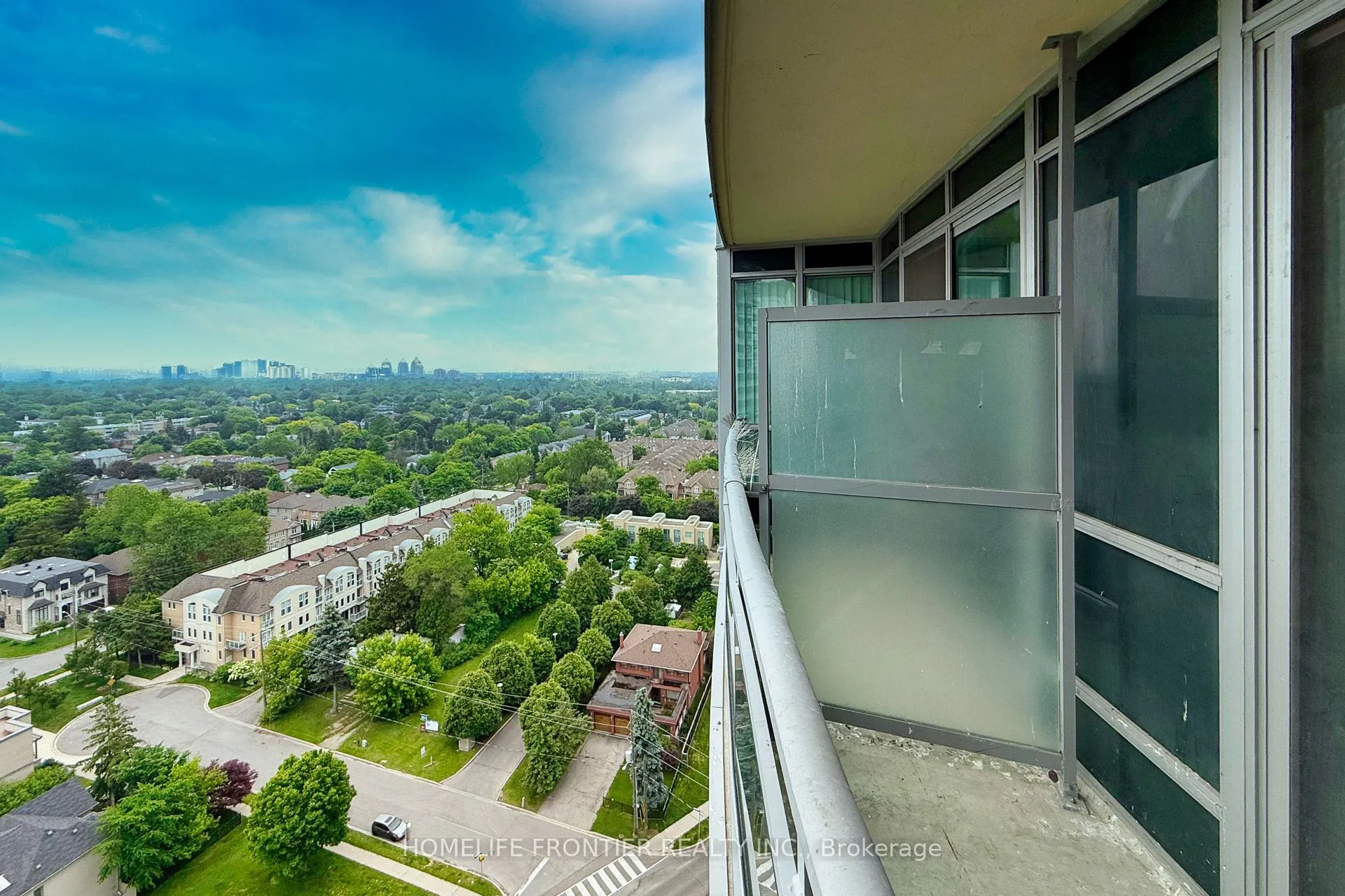 18 Holmes Avenue, #1712