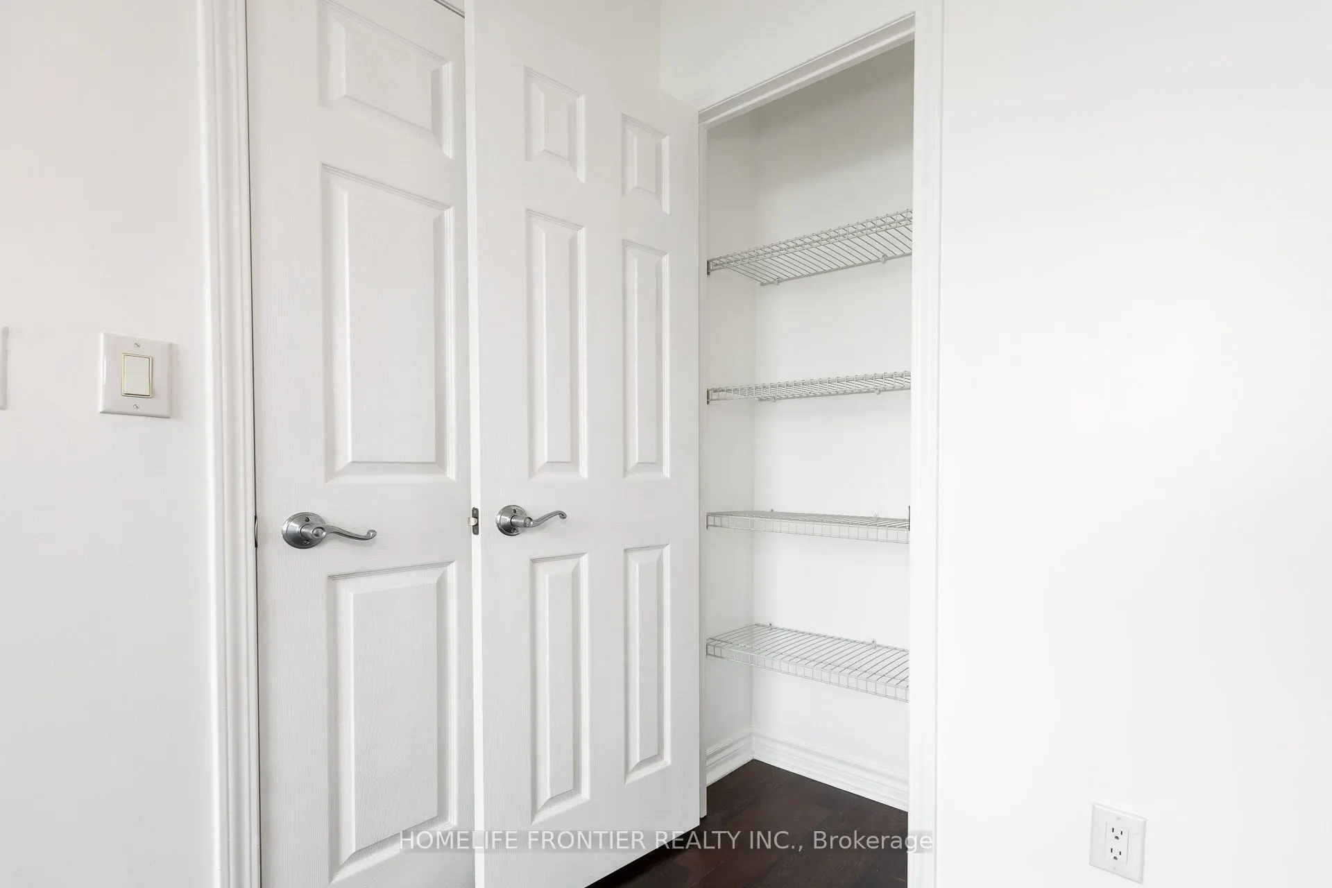 18 Holmes Avenue, #1712