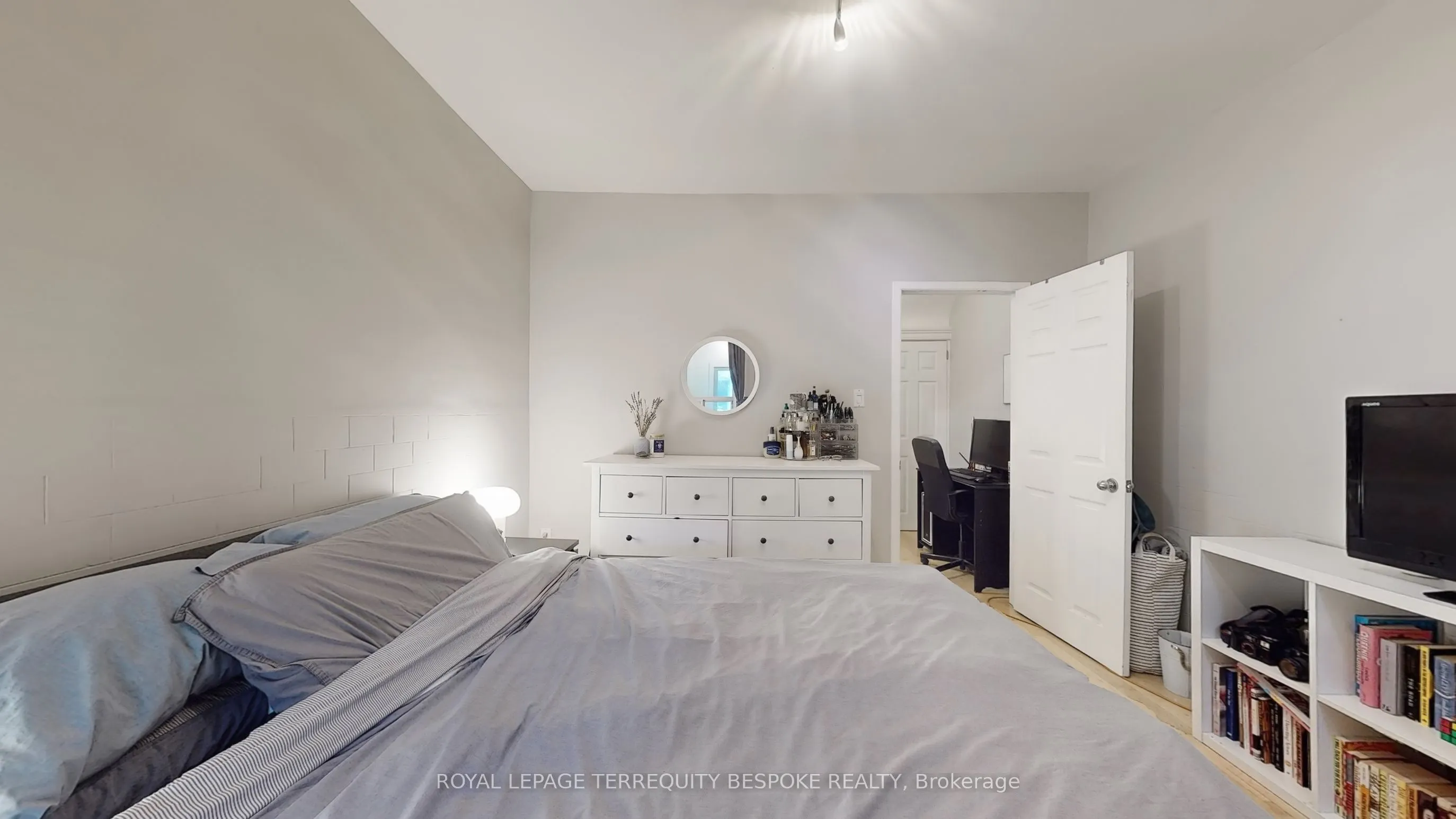 363 Euclid Avenue, #Main