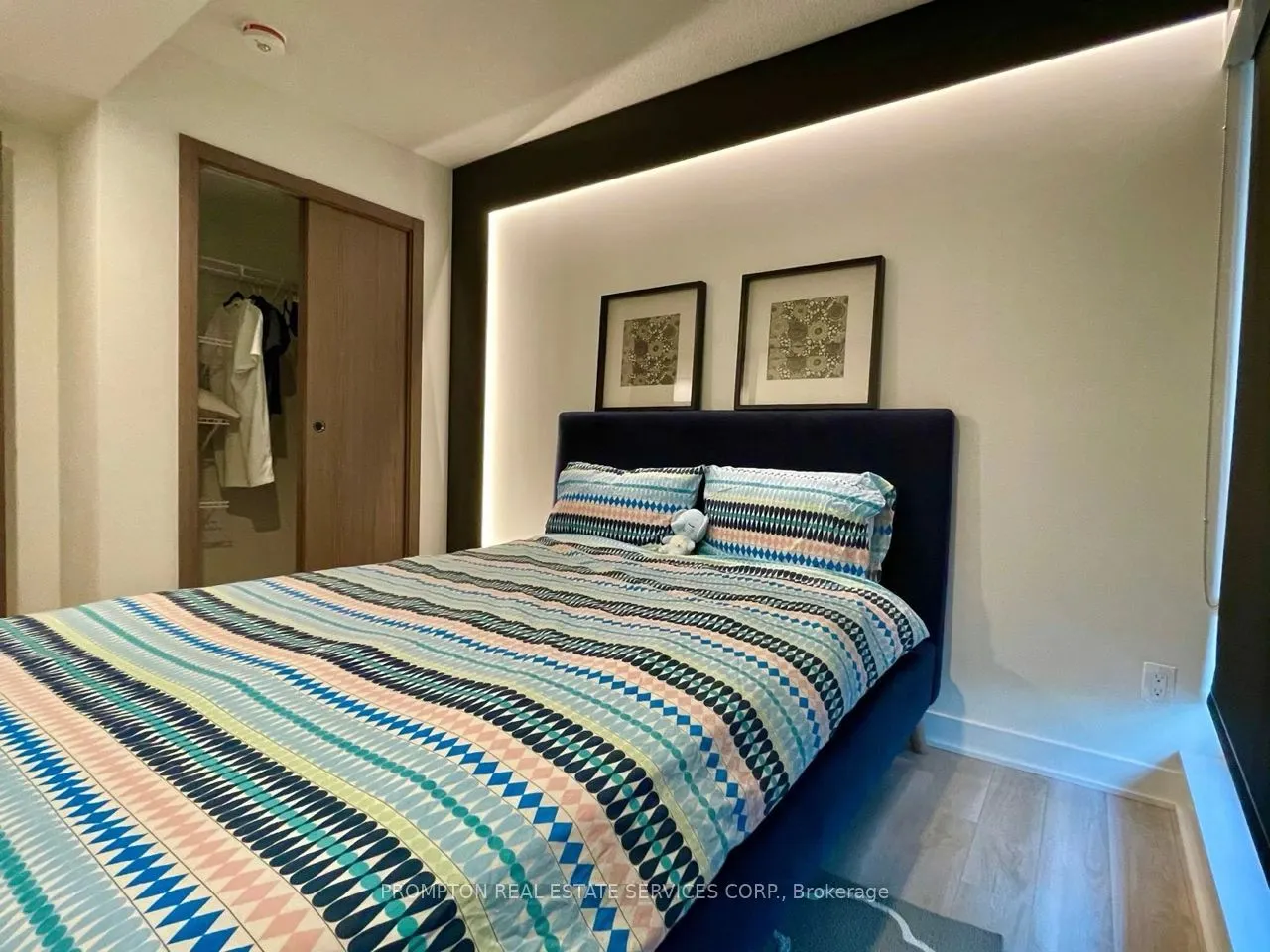 17 Bathurst Street, #608