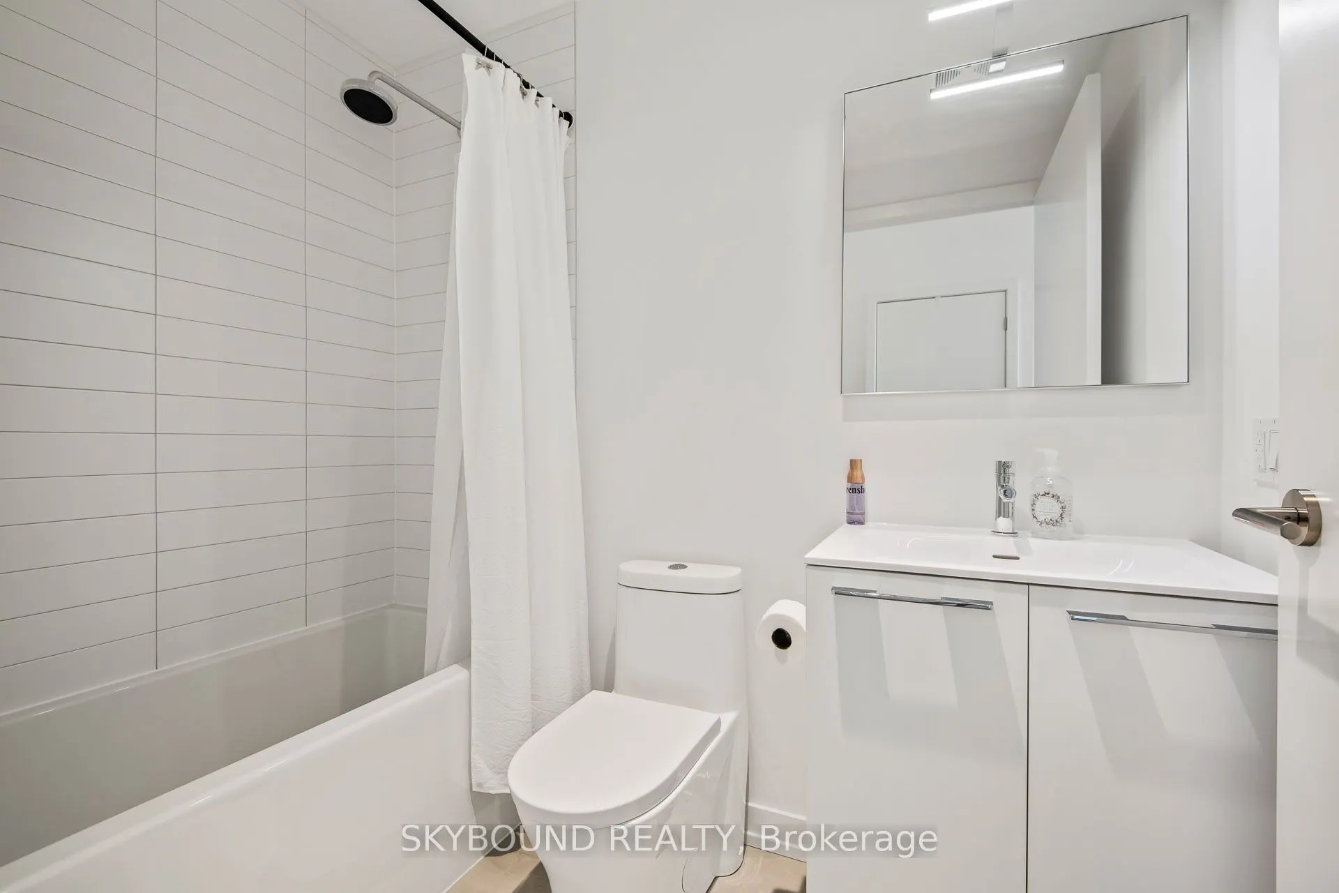 200 Sudbury Street, #401