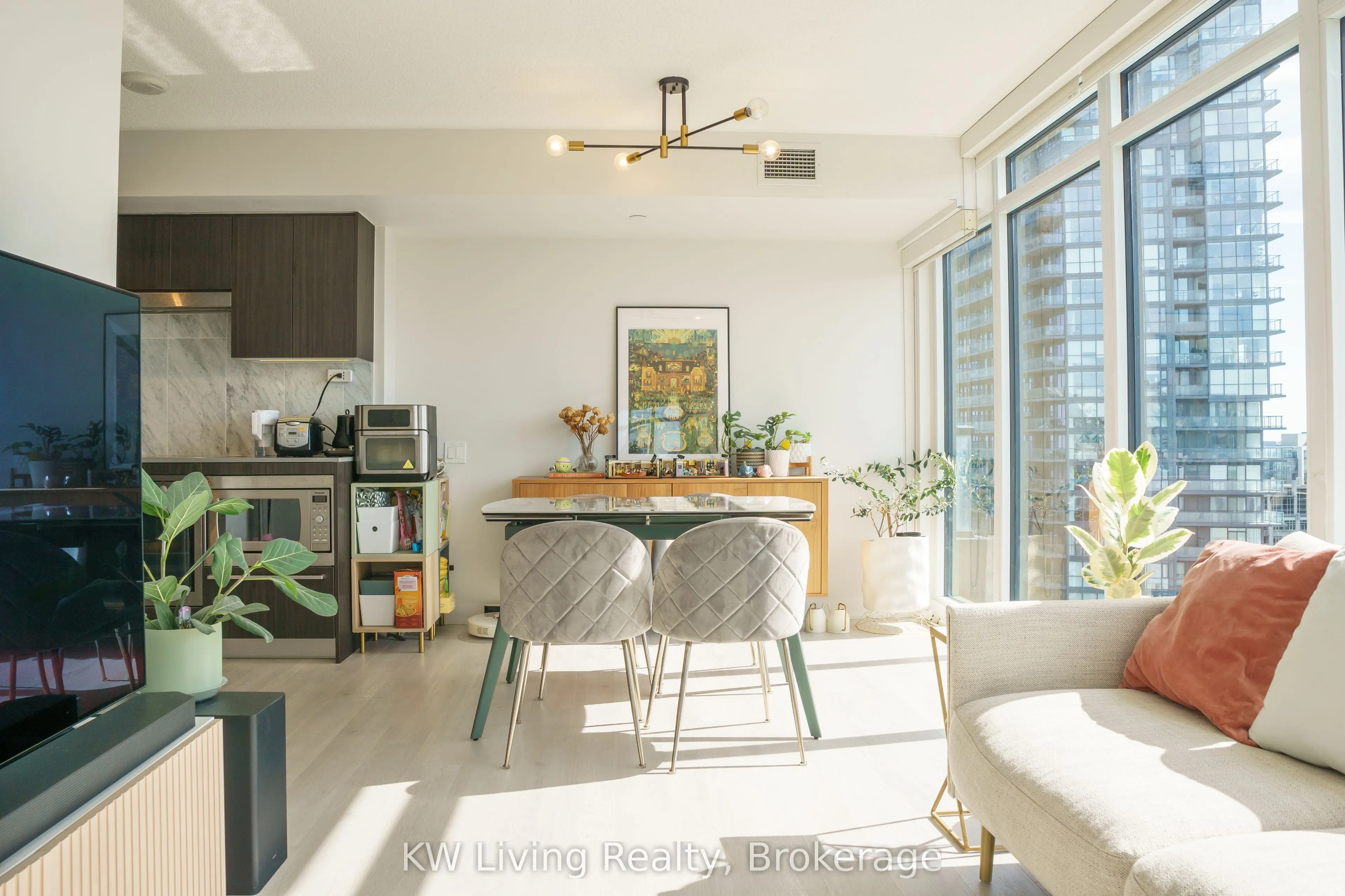 80 Queens Wharf Road, #1803