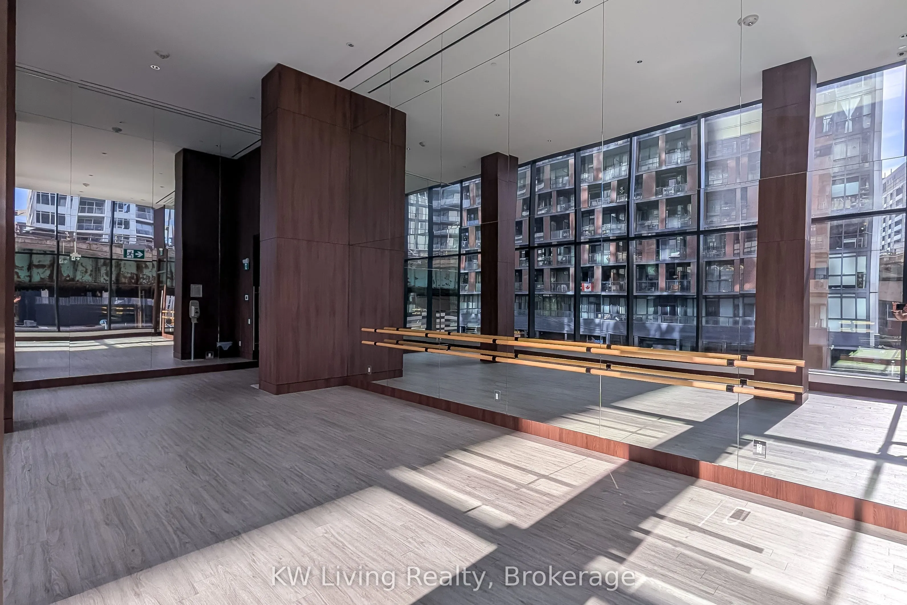 80 Queens Wharf Road, #1803